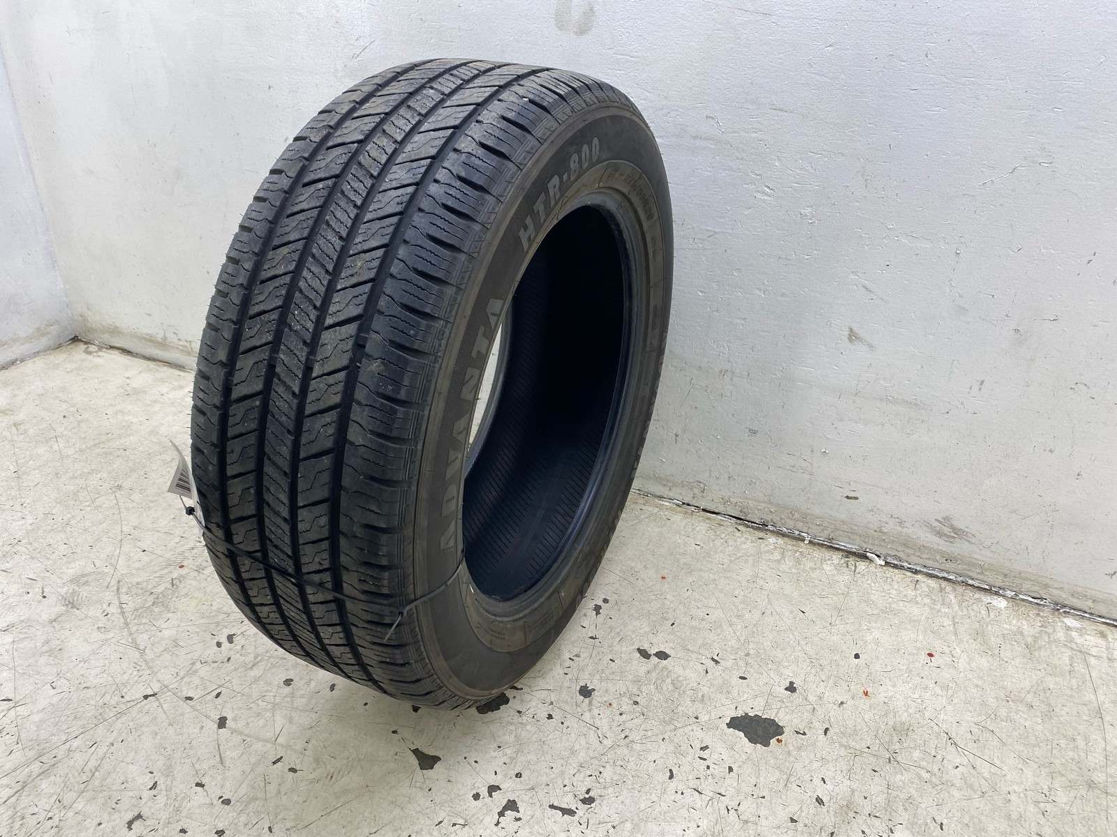 ADVANTA HTR-800 275/55R20 TREAD DEPTH 6/32 DATE CODE 5223
