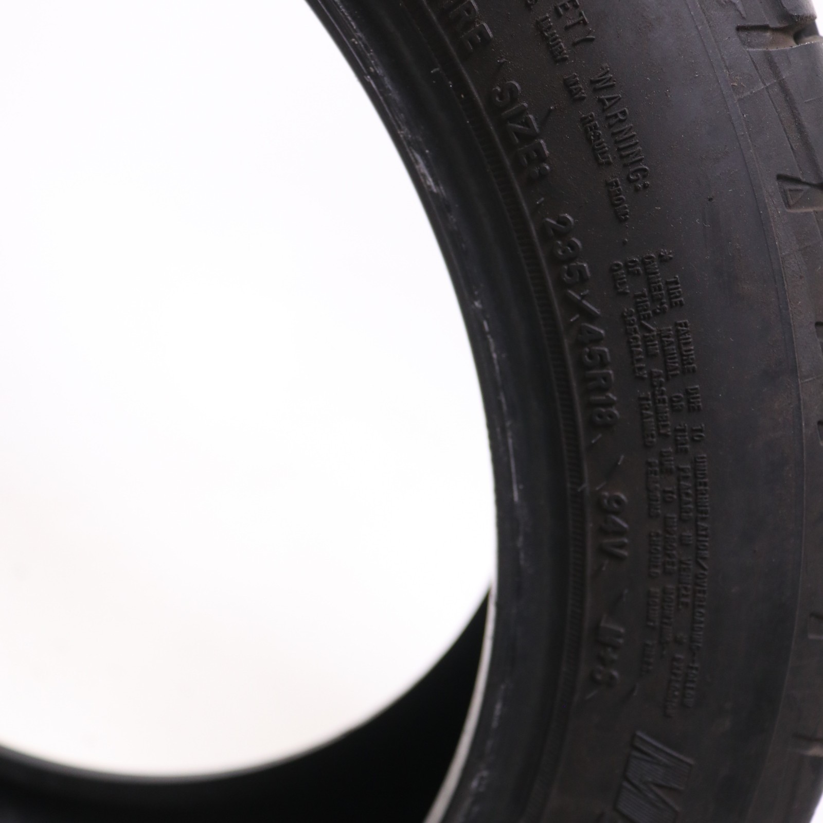 Set of 2 Used 235/45R18 Goodyear Assurance MaxLife – 94V – 9.5-10.5/32