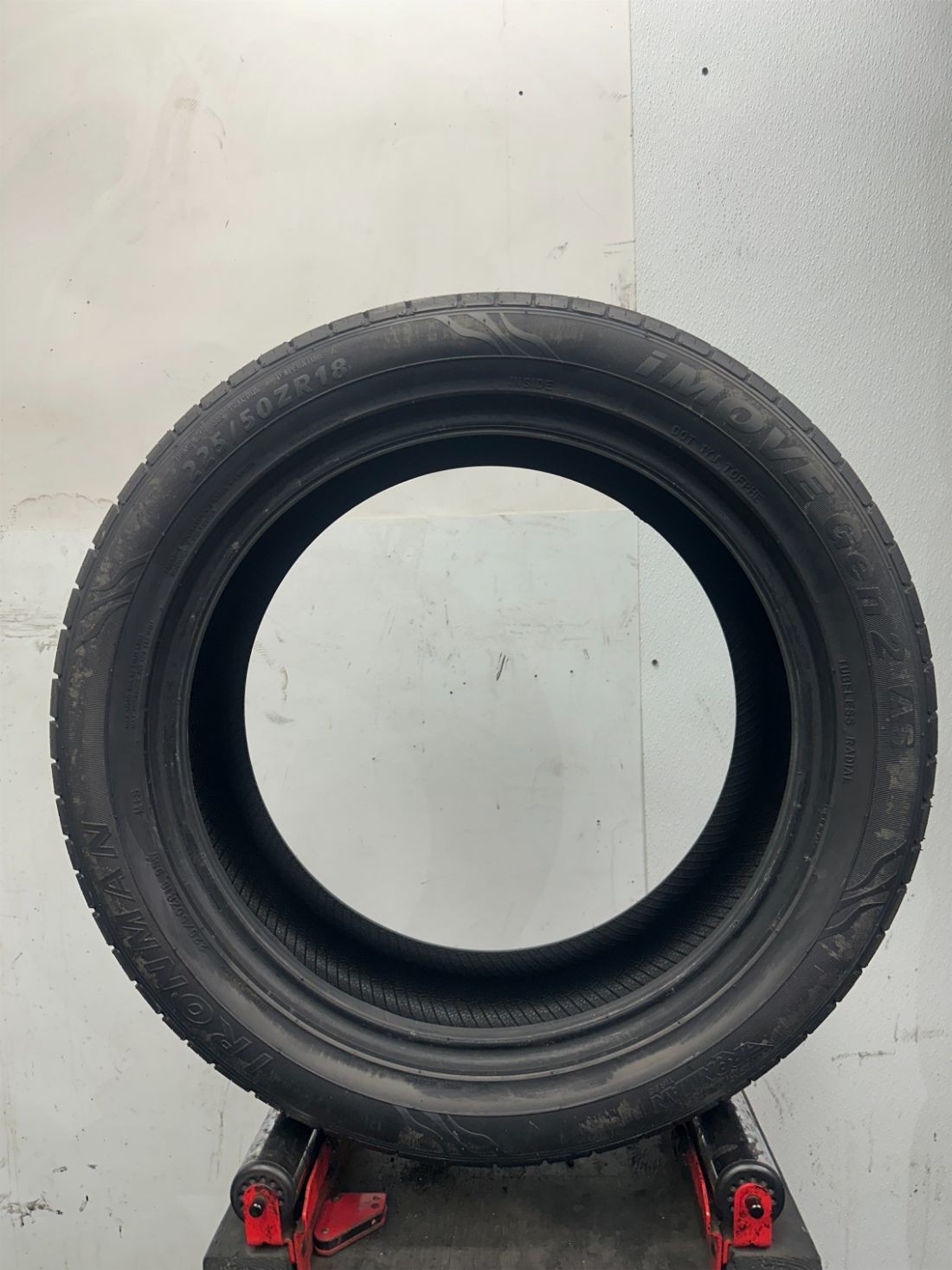 1 Used P225/50R18 Ironman IMove Gen 2 AS 95 W – 10/32