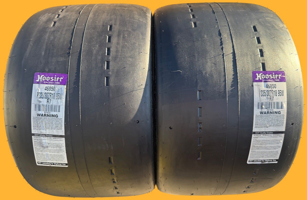 Set of TWO BRAND NEW 335/30ZR18 95W Hoosier R7 Racing Tires Slicks P335/30ZR18