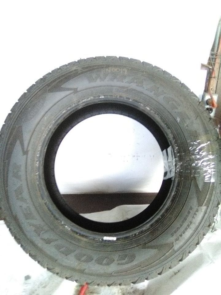 2019 Chevrolet Colorado Tire 255 65R17 110T,Goodyear Wrangler