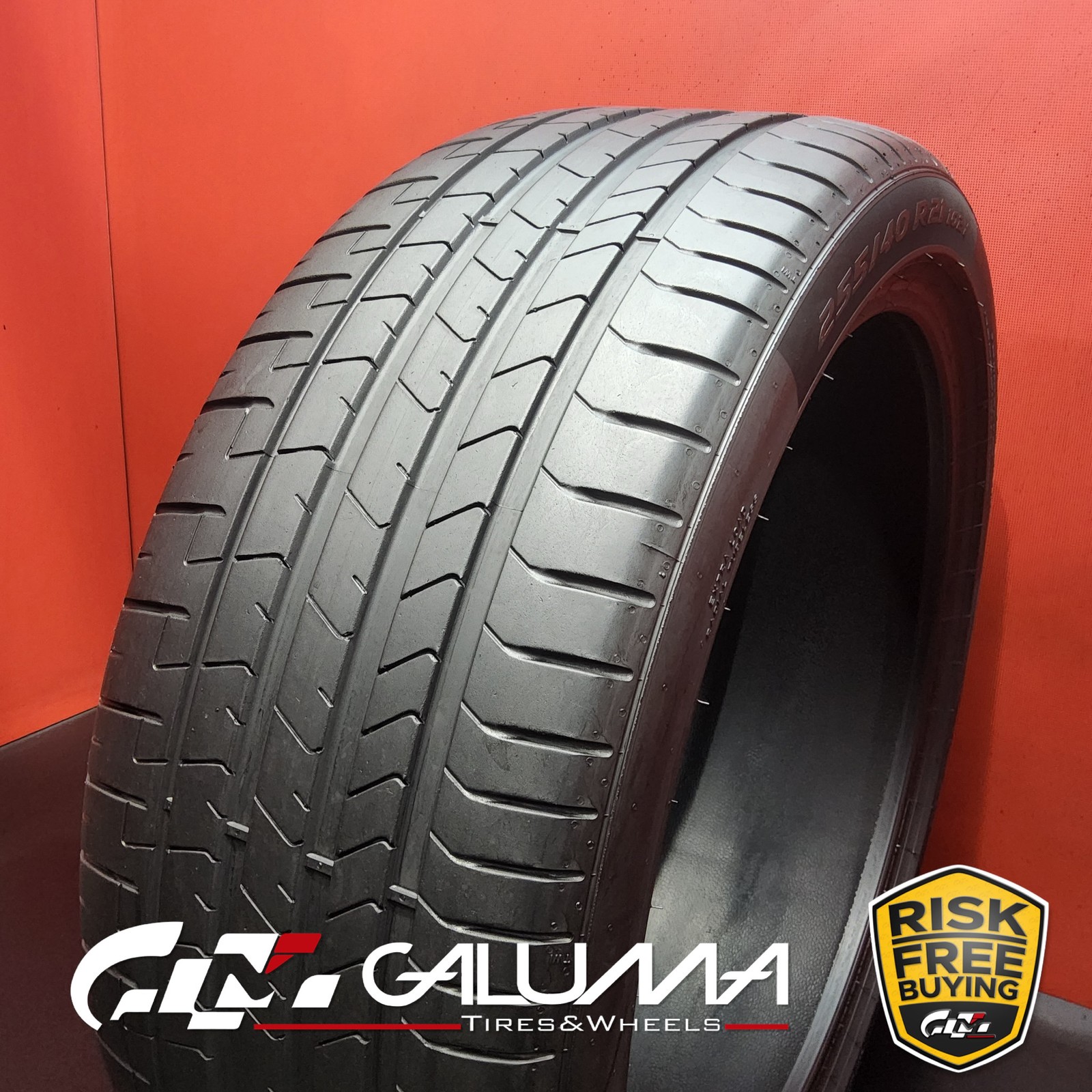 1 (One) Tire LikeNEW Pirelli P Zero PZ4 XL R21 255/40/21 2554021 No Patch #90321