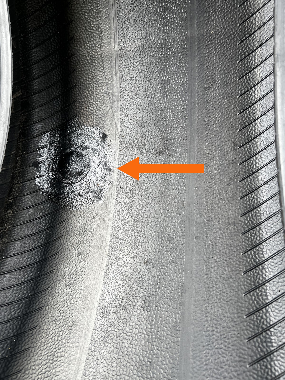 1 Tire Pirelli P Zero PZ4 ★ BMW 315/35R22 111Y DOT.0623 5/32