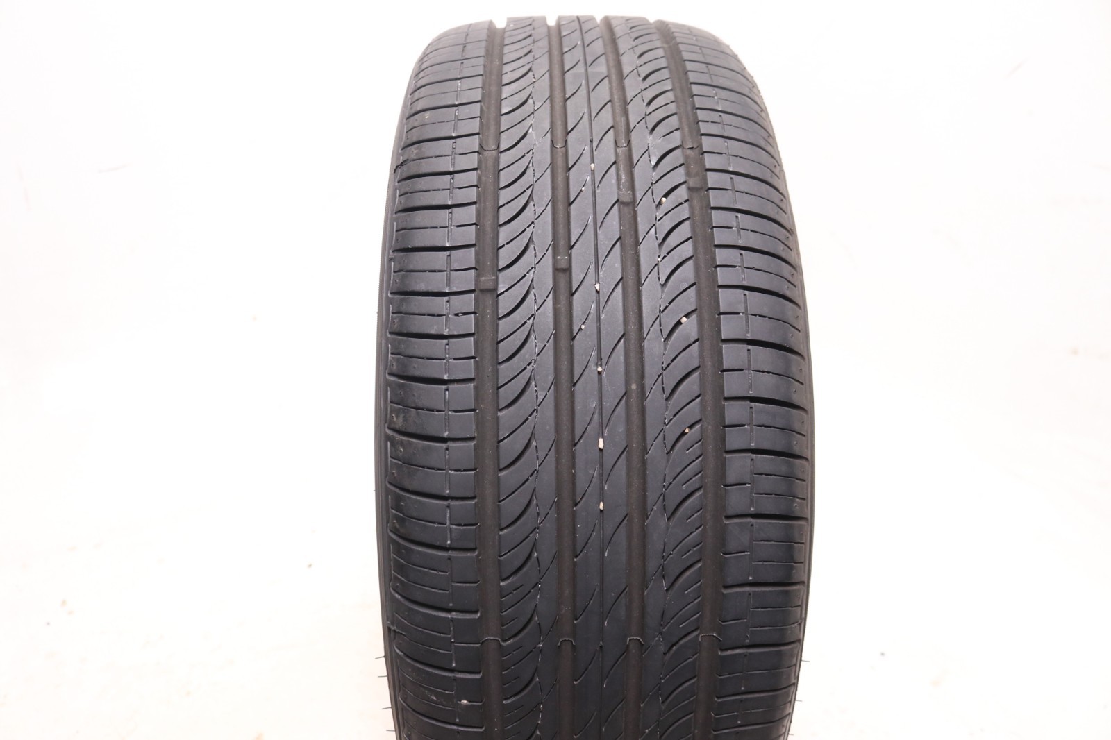 Used 215/45R17 Hankook Optimo H426 – 87H – 8/32 No Repairs