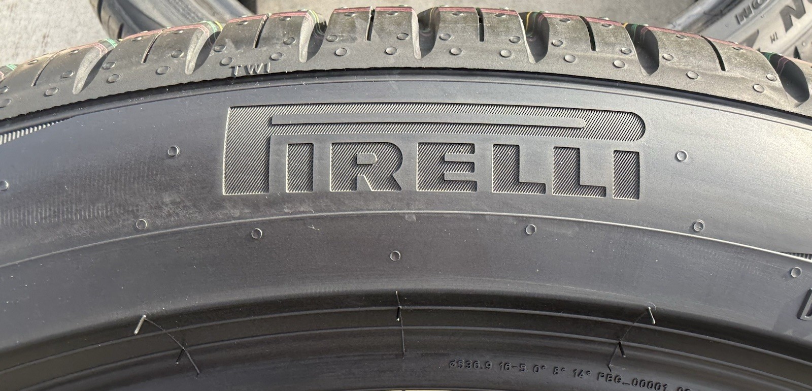 TWO NEW 265/40R21 Pirelli Scorpion Zero A/S MOE-S Run Flat RFT ELECT PNCS Tires