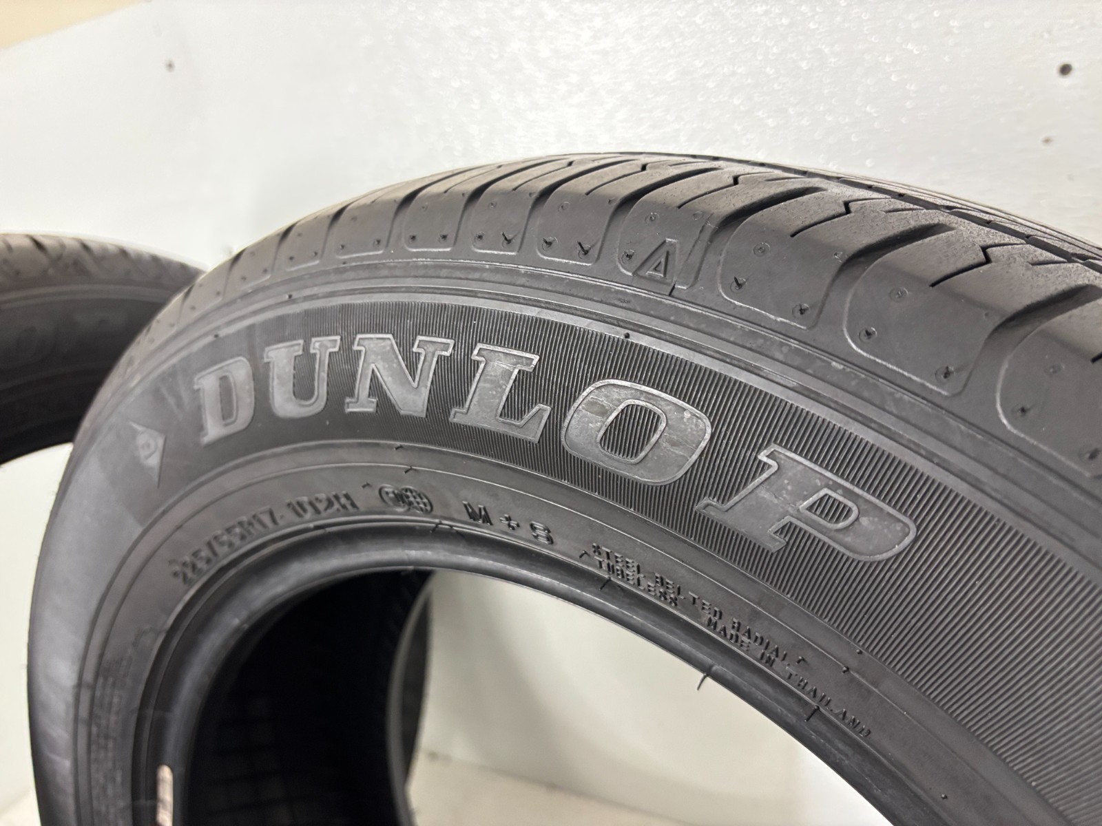 NO SHIPPING ONLY LOCAL PICK UP Set 4 Tires 225 65 17 Dunlop Grandtrek PT20