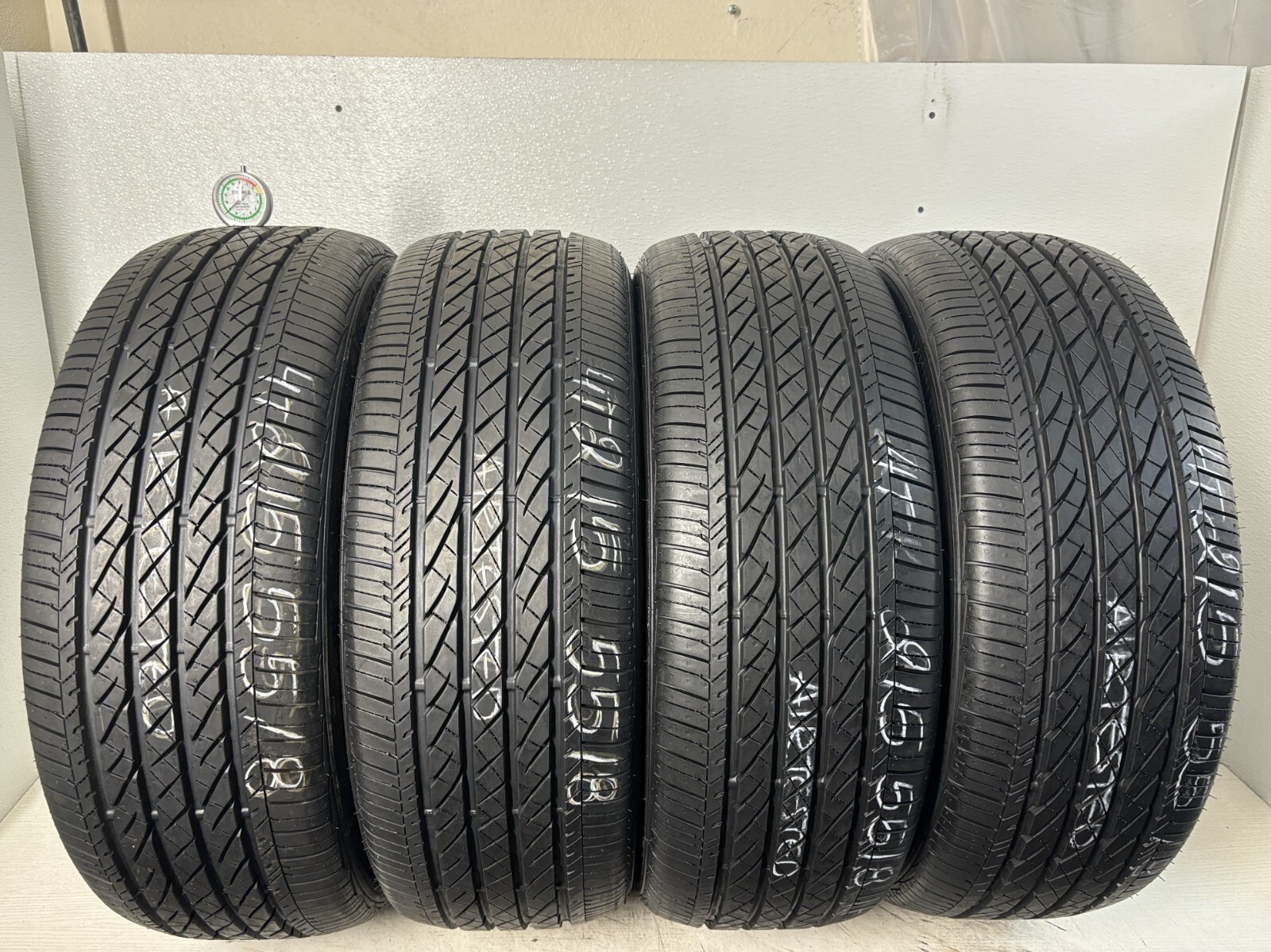Set 4 Tires 215 55 18 Bridgestone Turanza EL440 (90% Tread)