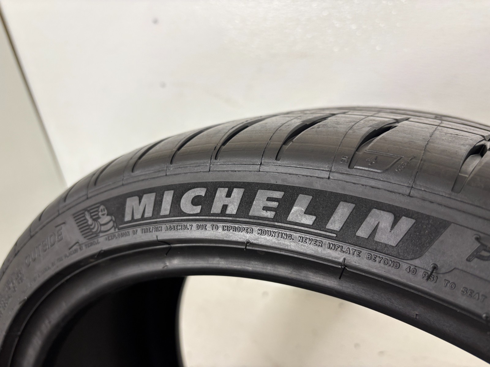 1 Tire 245 35 19 Michelin Pilot Sport 4 S ZP Run Flat (100% Tread) NO REPAIRS