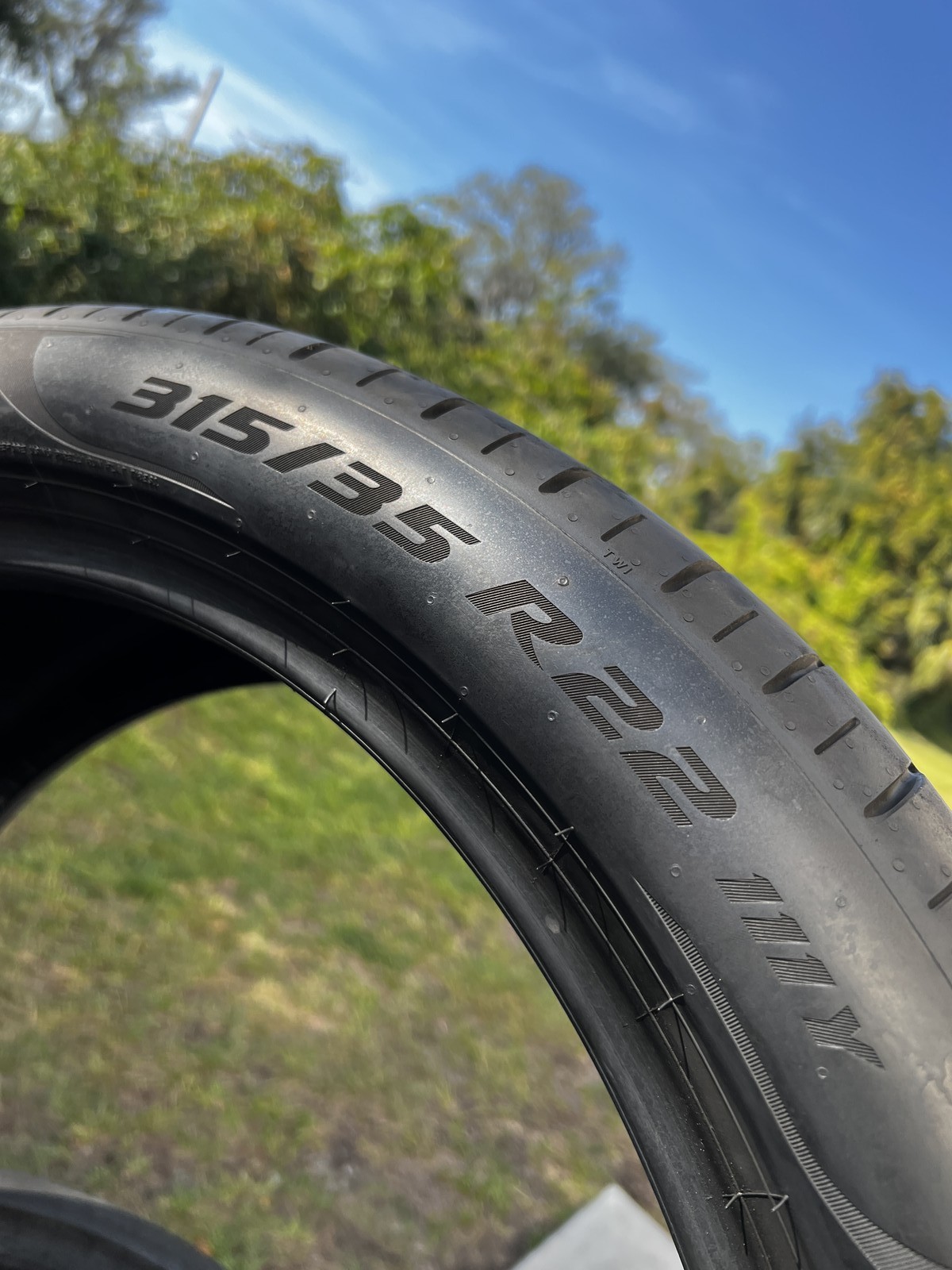 1 Tire Pirelli P Zero PZ4 Run Flat ★ BMW 315/35R22 111Y DOT.0423 7.25/32