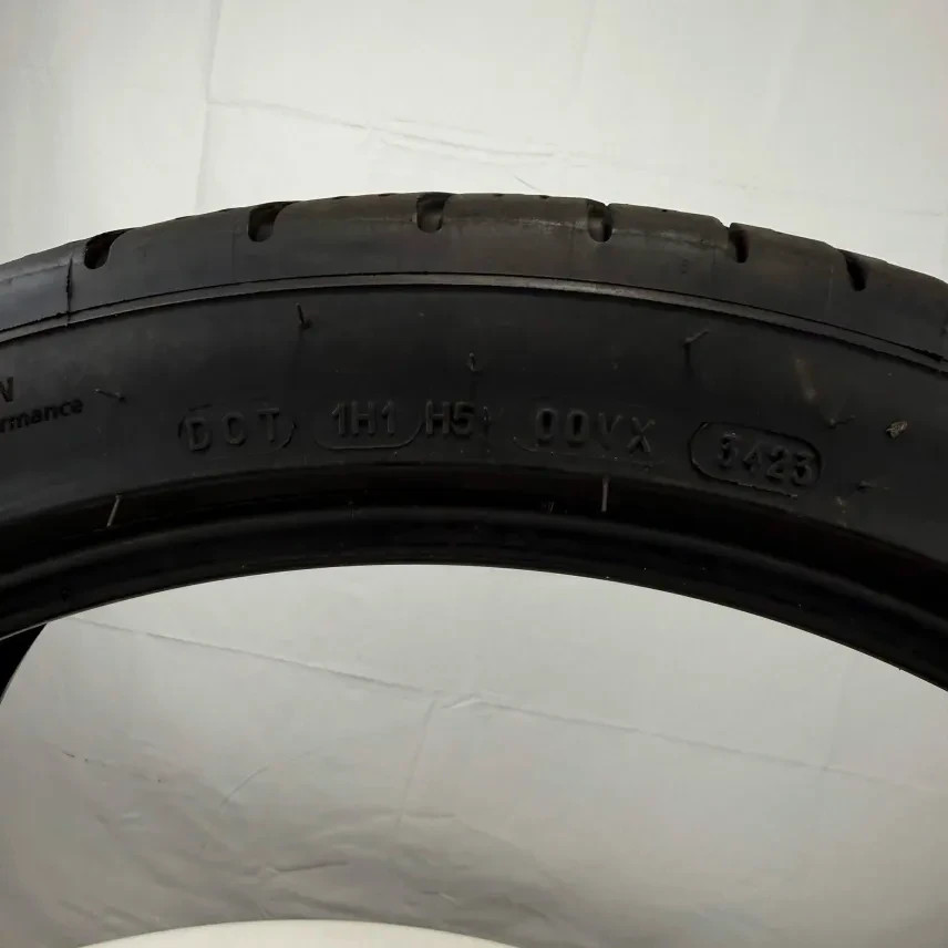 Used 235/40ZR20 Michelin Pilot Sport All Season 4 96Y 4.5/32 (DOT 23)