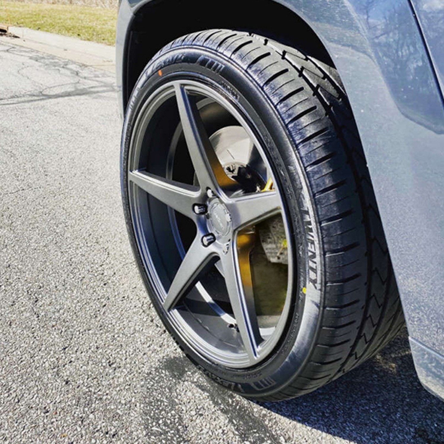 Tire 265/30R19 ZR Lexani LX-TWENTY AS A/S High Performance 93W XL
