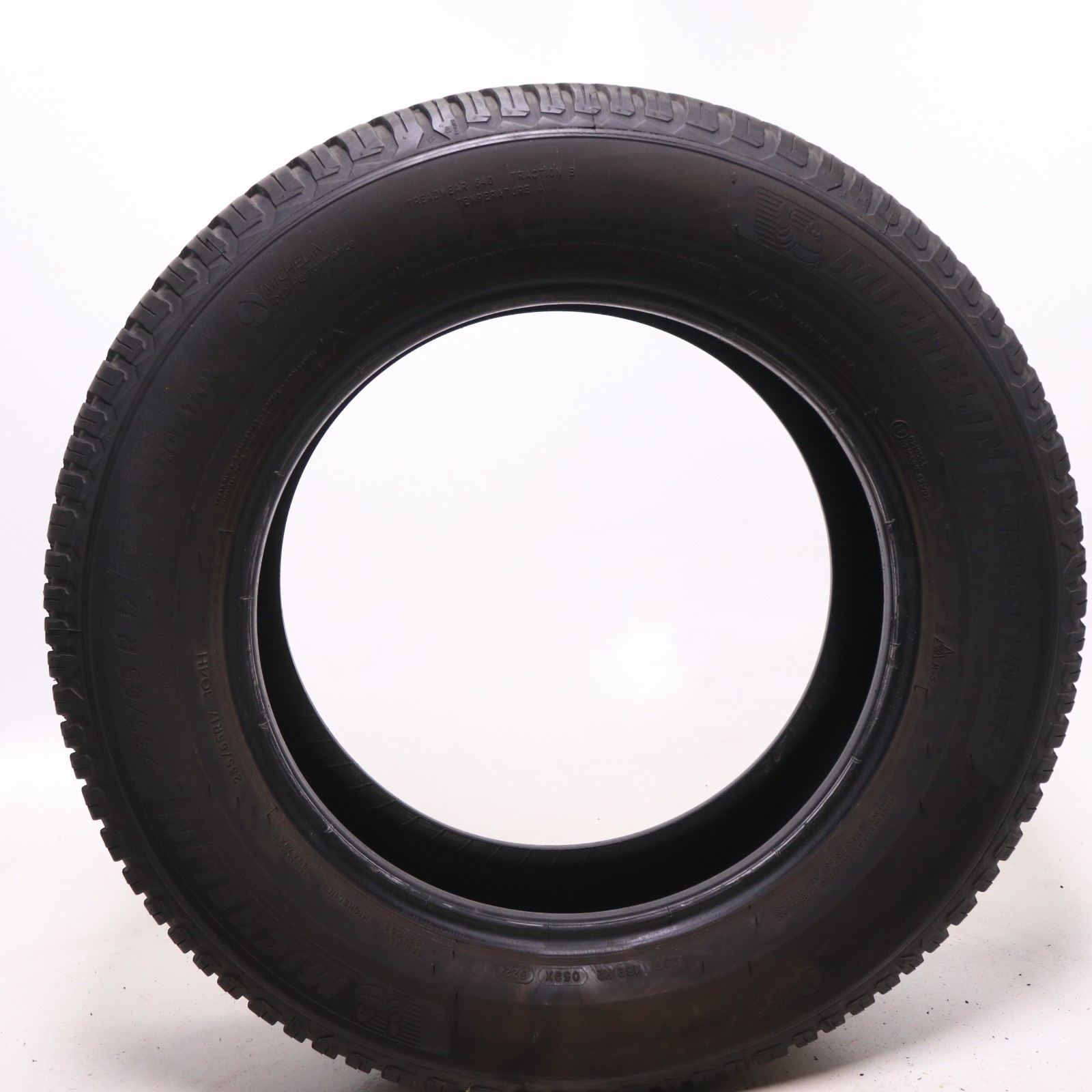 Used 235/65R17 Michelin CrossClimate 2 – 104H – 7.5/32
