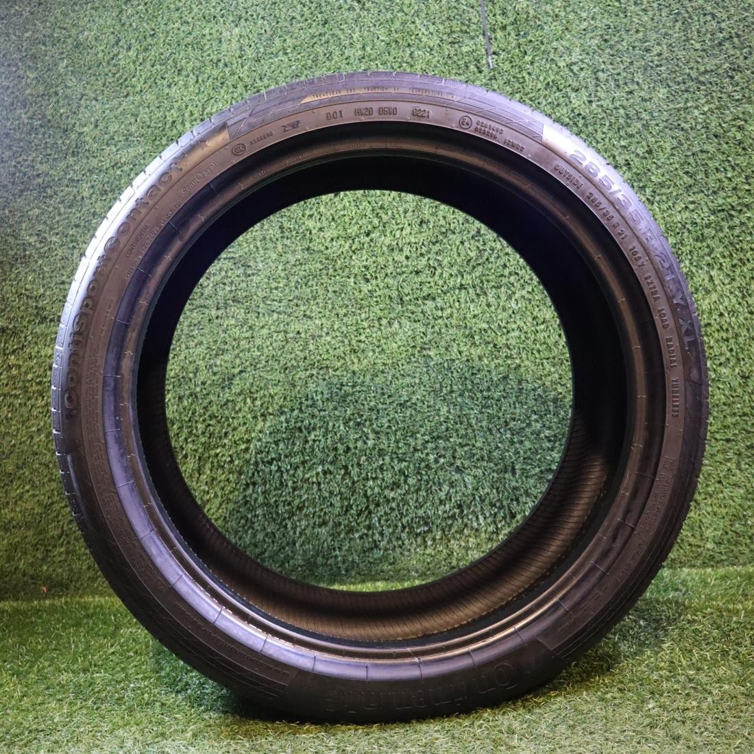 1 285 35 21 Continental ContiSportContact 5 with 80% Tread 7/32 105Y #27912