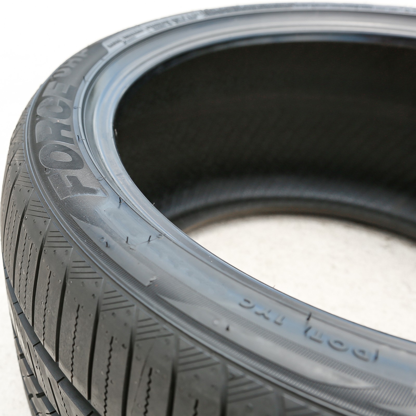 2 Tires 275/35R18 Atlas Tire Force UHP AS A/S High Performance 95Y