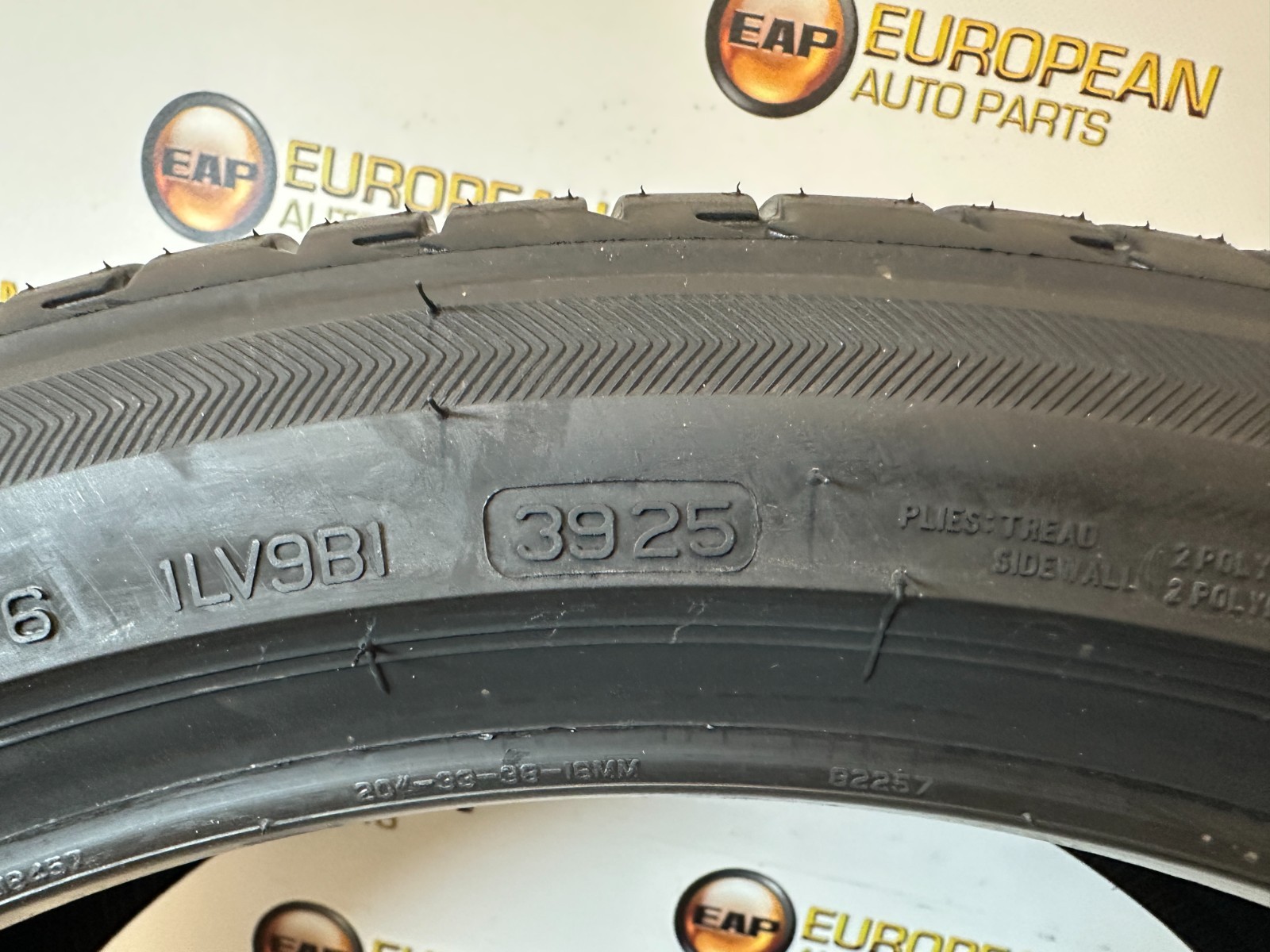 SINGLE NEW Bridgestone Potenza S001 Run Flat 245/40R20 99Y Tire