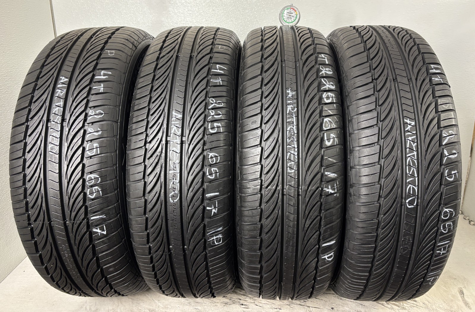 NO SHIPPING ONLY LOCAL PICK UP Set 4 Tires 225 65 17 General Reliatrek