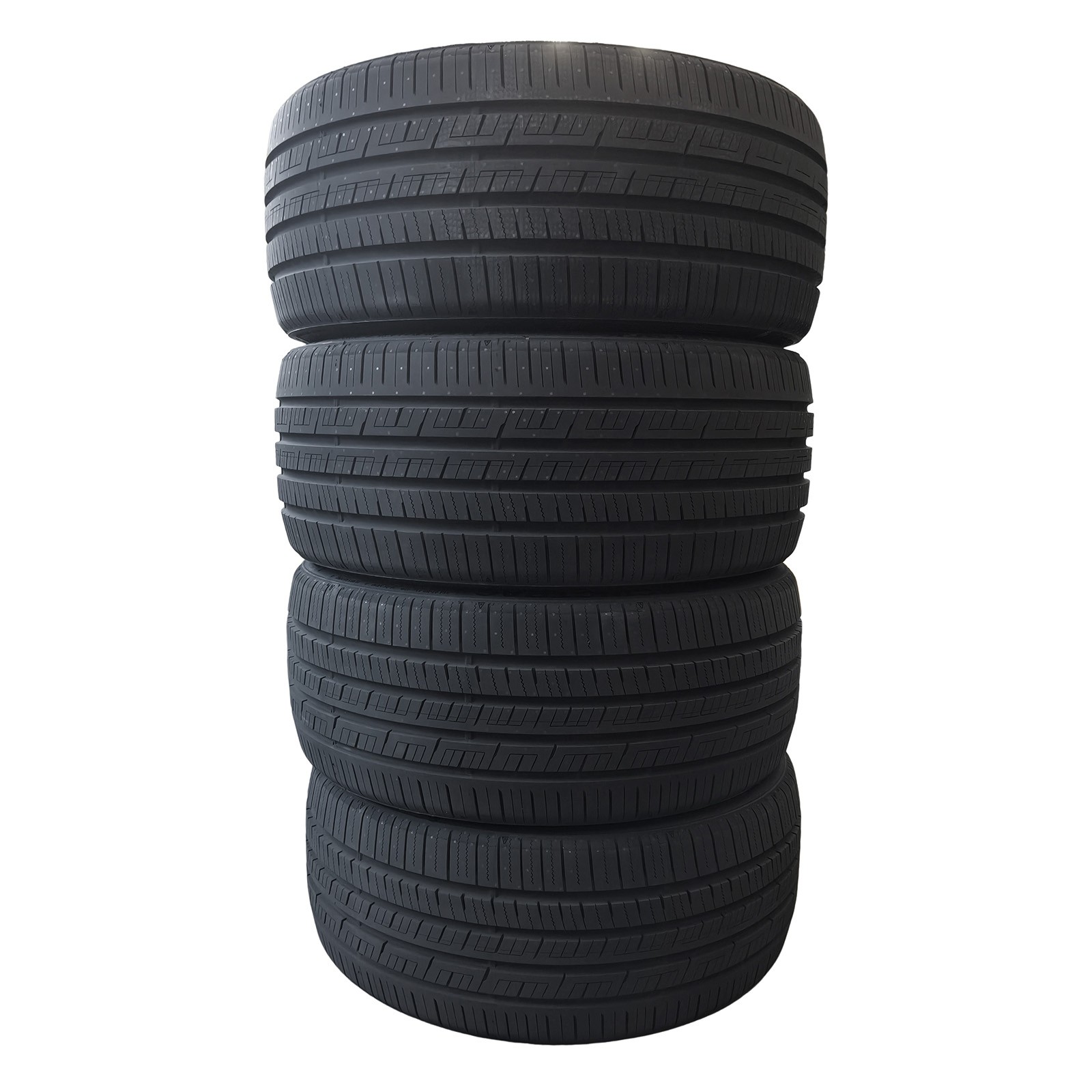 Set of 4 Tires 245/35ZR20 245/35R20 95W XL A/S All Season Performance HP New