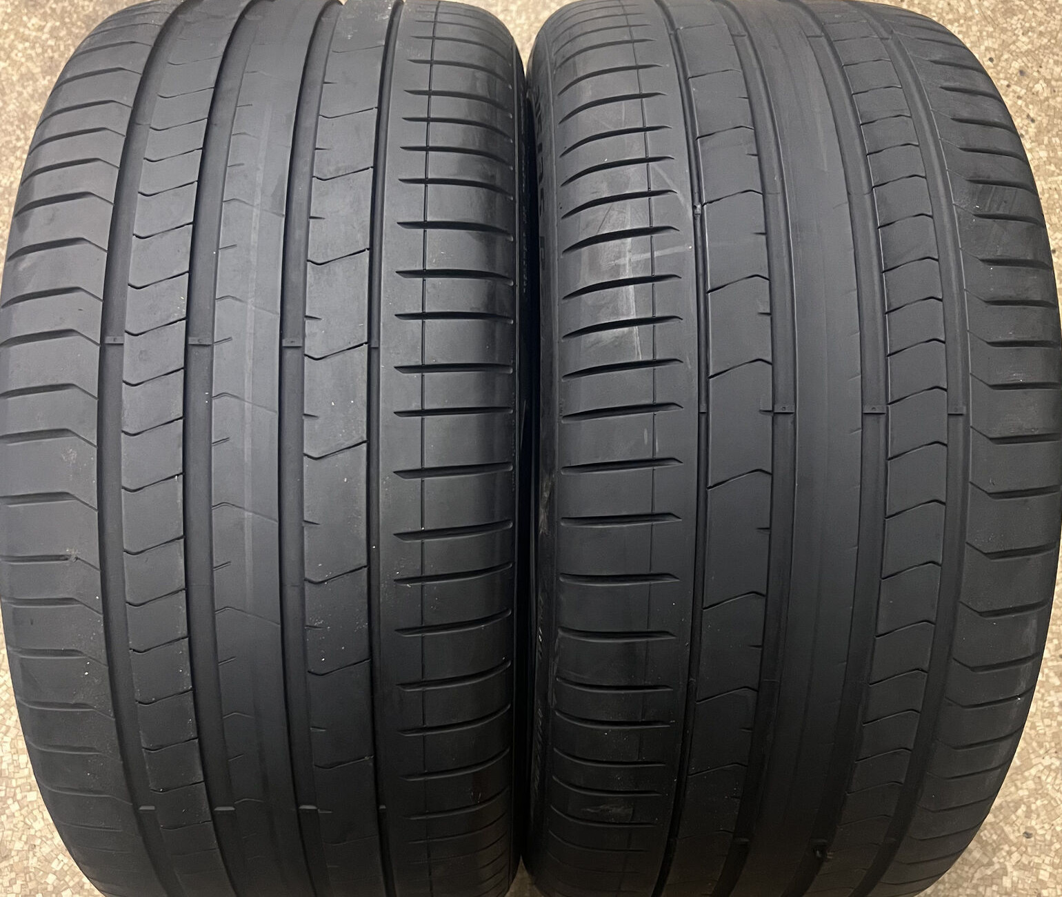 Set Of 2 Tires LikeNEW Pirelli P Zero PZ4 Run Flat BMW 315/35R21 315/35/21 110Y