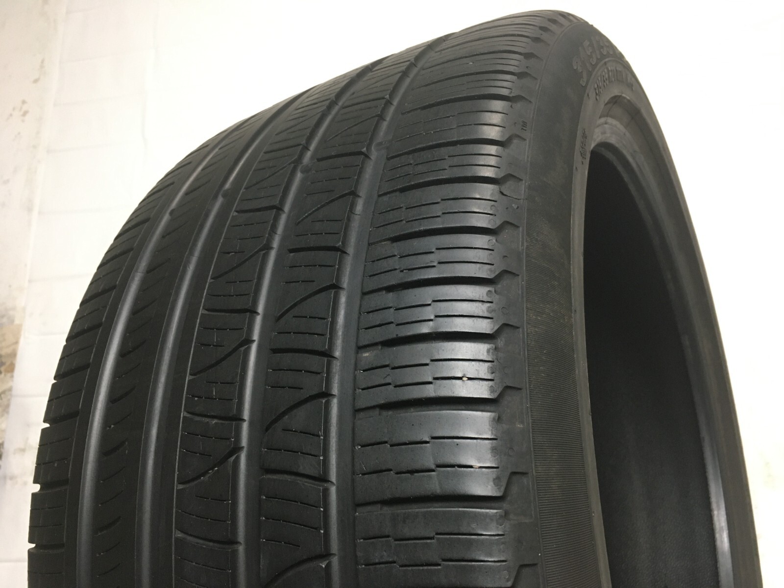 [1] Pirelli Scorpion Verde All Season P315/35R21 315 35 21 Tire 6.5-7.5/32
