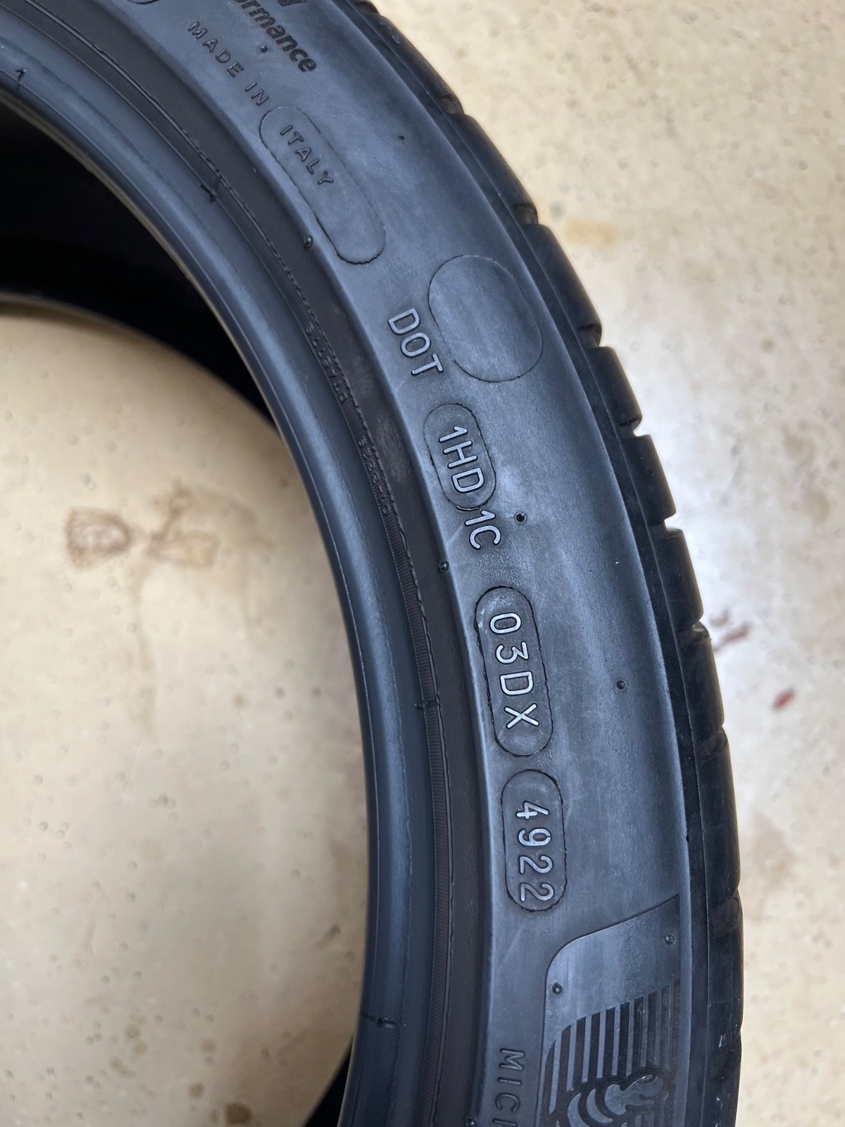1 – NO REPAIRS 245/40R19 XL (98Y) Michelin Pilot Sport 4 (*) BMW OEM – 6010