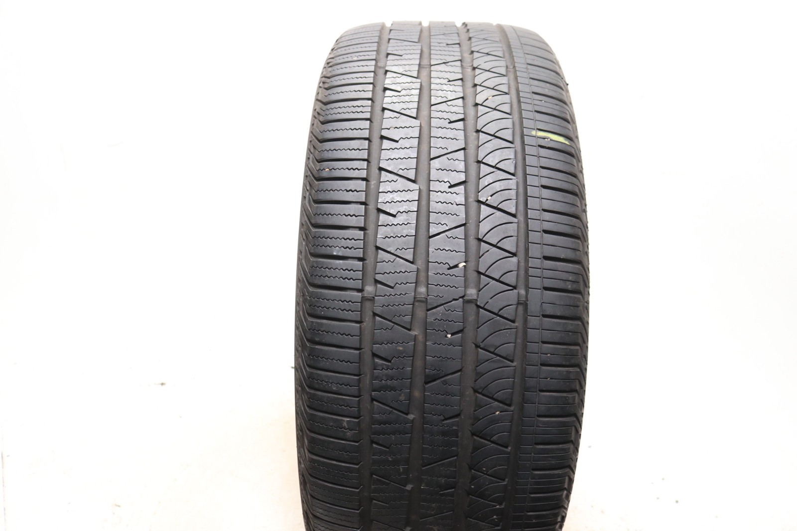 Set of 2 Used 255/45R20 Continental CrossContact LX Sport AO – 101H – 7.5/32