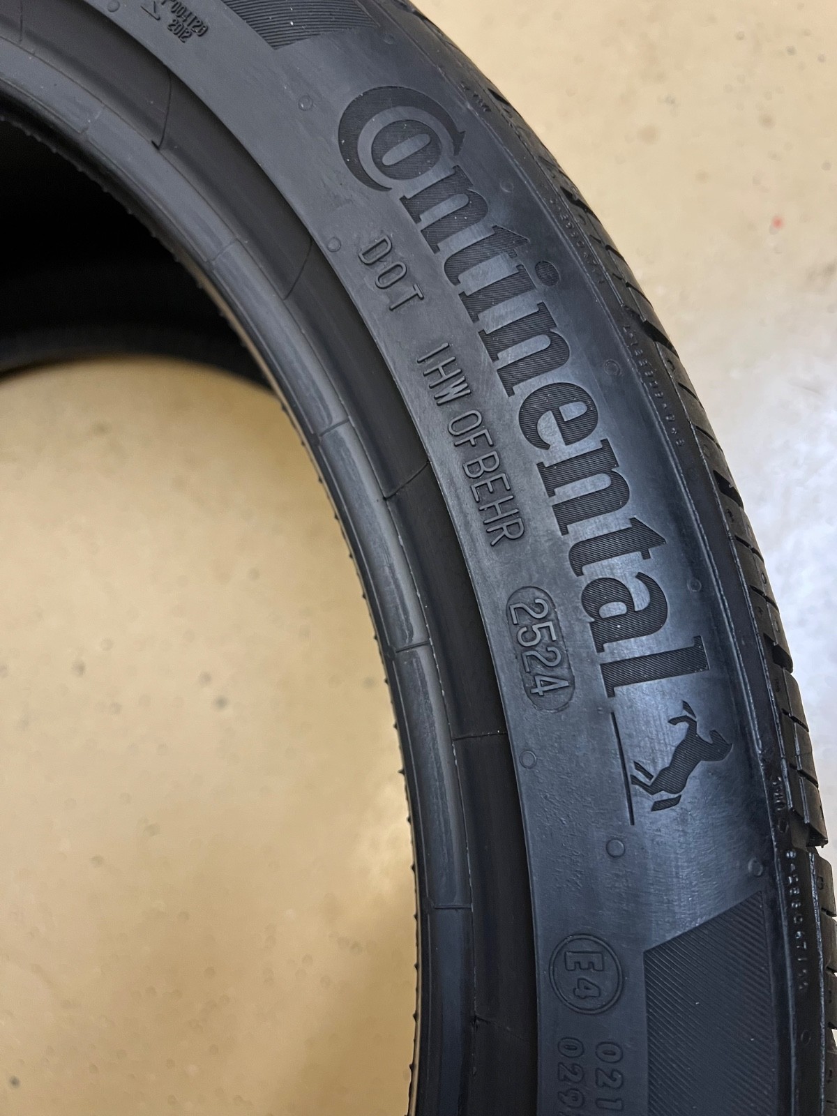 1 – TAKEOFF 325/30R21 XL (108V) Continental ProContact RX (ND0) Porsche – 1113