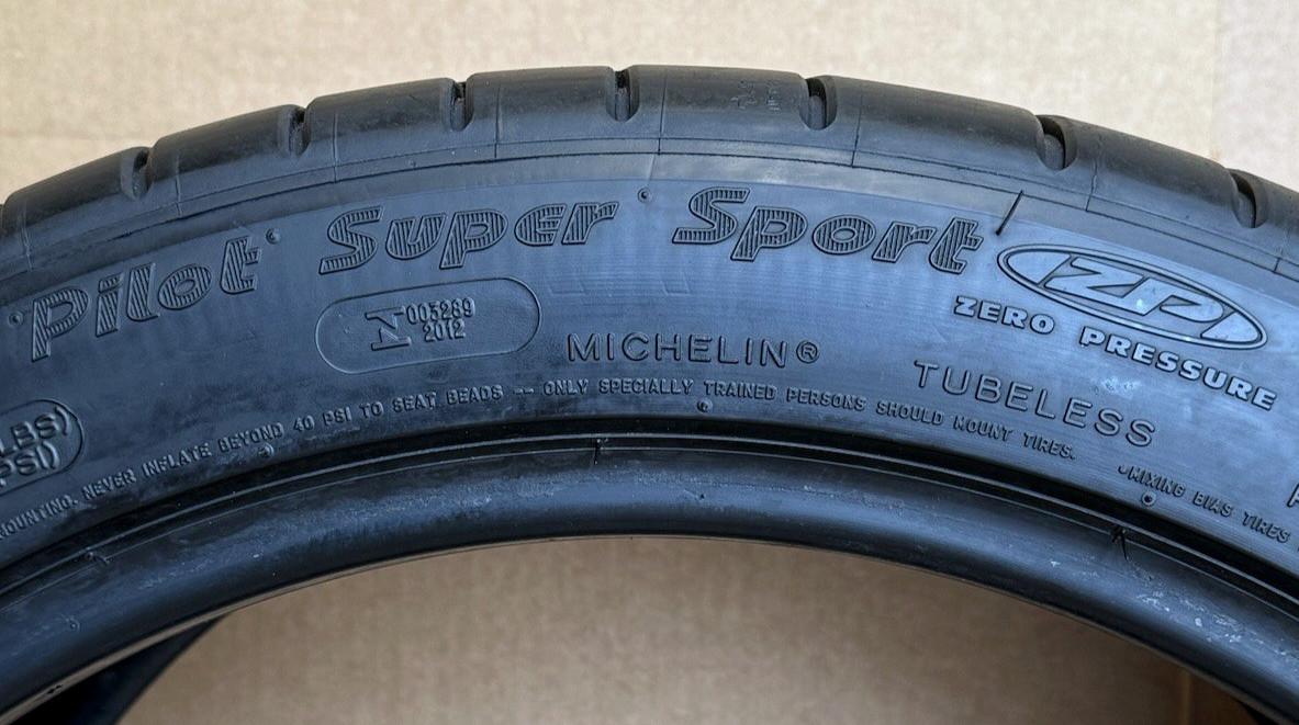 285/35ZR19 99Y Michelin Pilot Super Sport ZP 8/32 DOT 0218 2853519