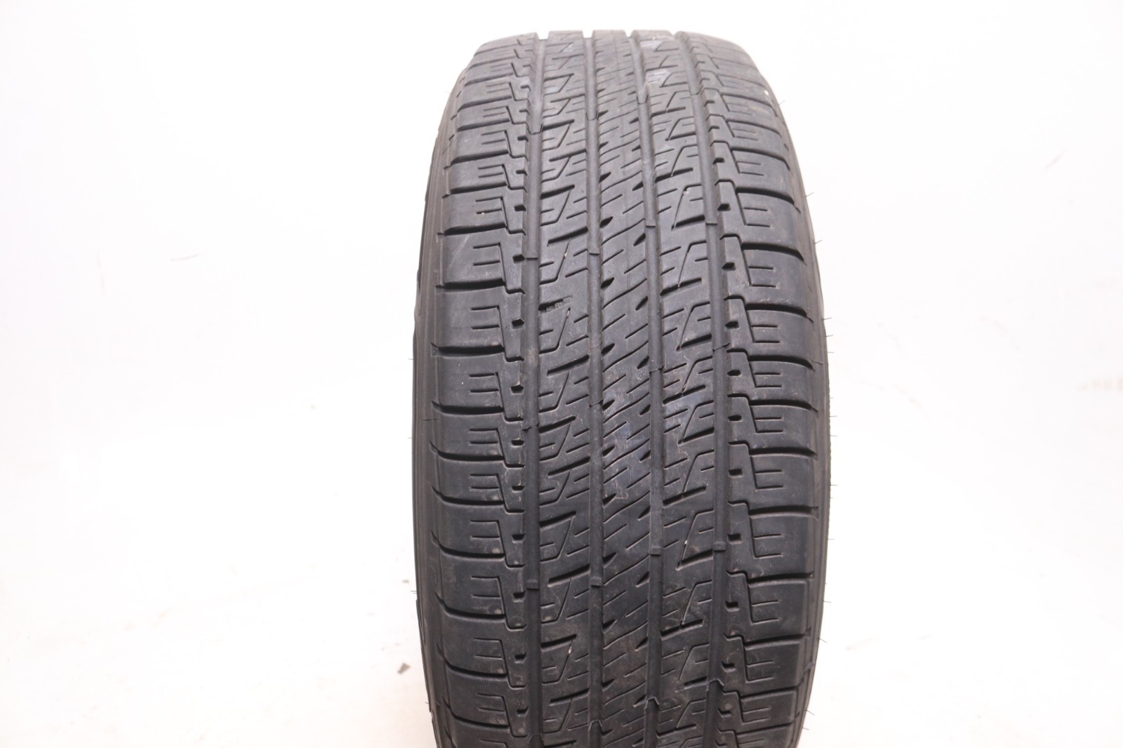 Set of 4 Used 225/55R17 Goodyear Assurance MaxLife – 97V – 8.5-9.5/32