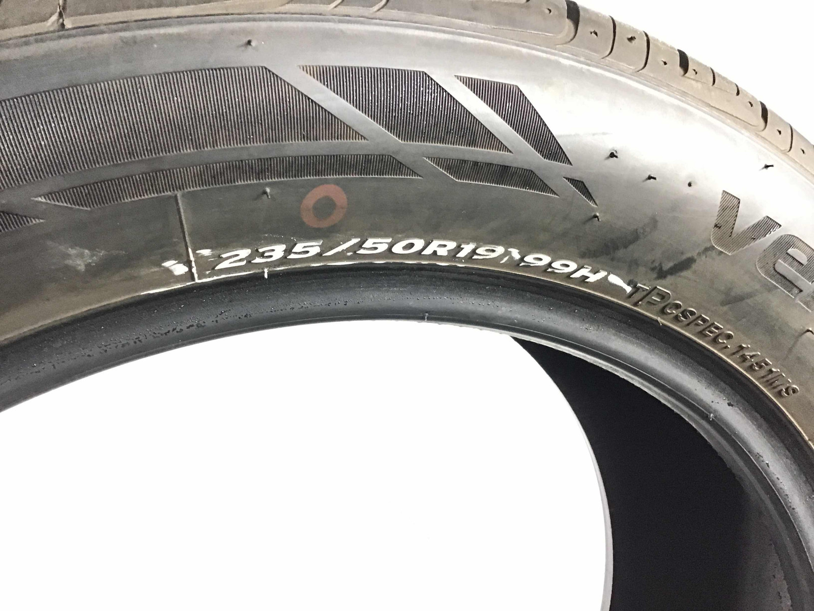 Set Of 4 P235/50R19 Hankook Ventus S1 Noble 2 99 H Used 8/32nds