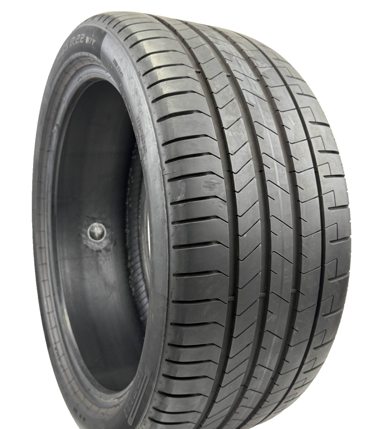 Used 315/35R22 Pirelli P Zero PZ4 Run Flat 111Y 8.5/32 (DOT 24)