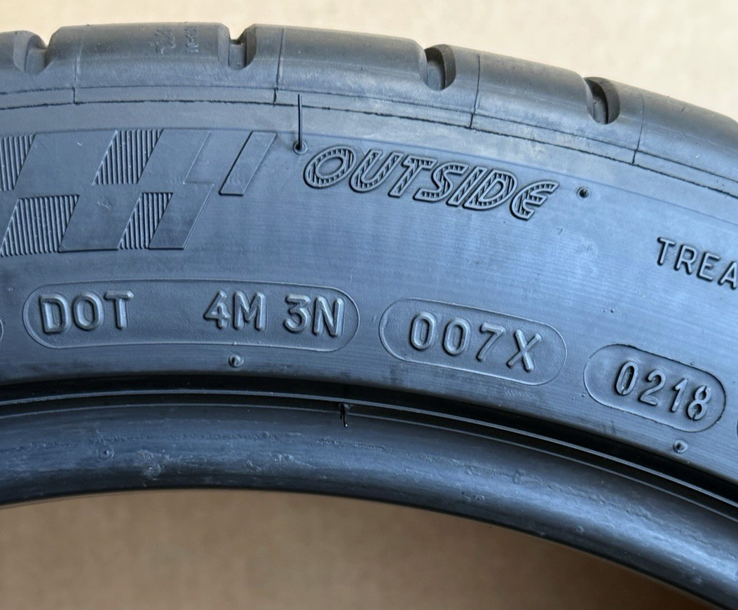285/35ZR19 99Y Michelin Pilot Super Sport ZP 8/32 DOT 0218 2853519
