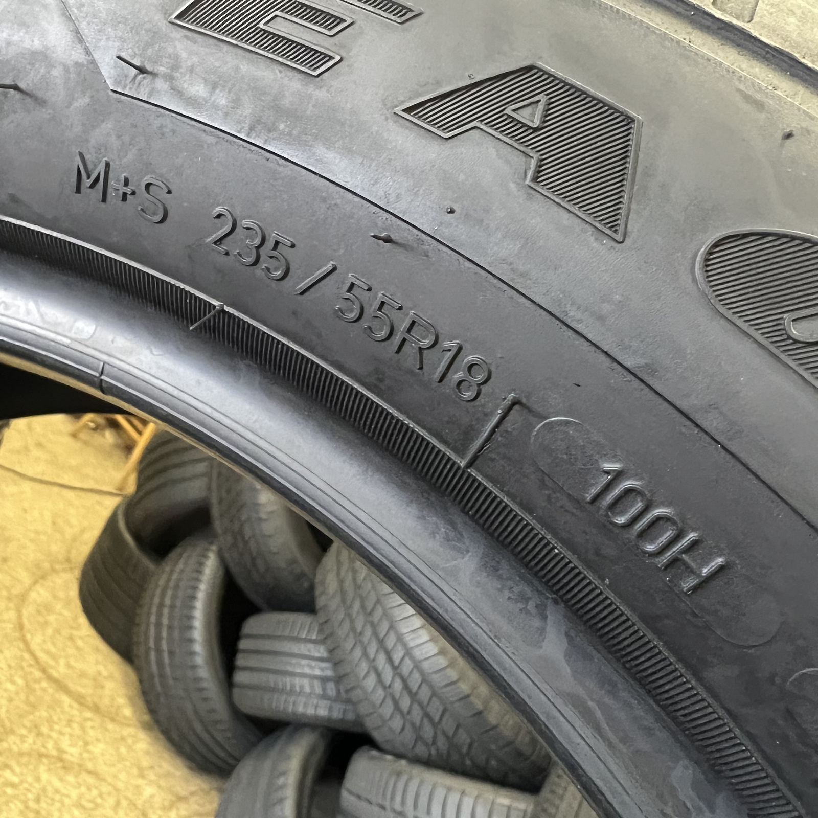 1 (One)Tire LikeNEW Goodyear Eagle Sport All Season AO 235/55R18 100 H