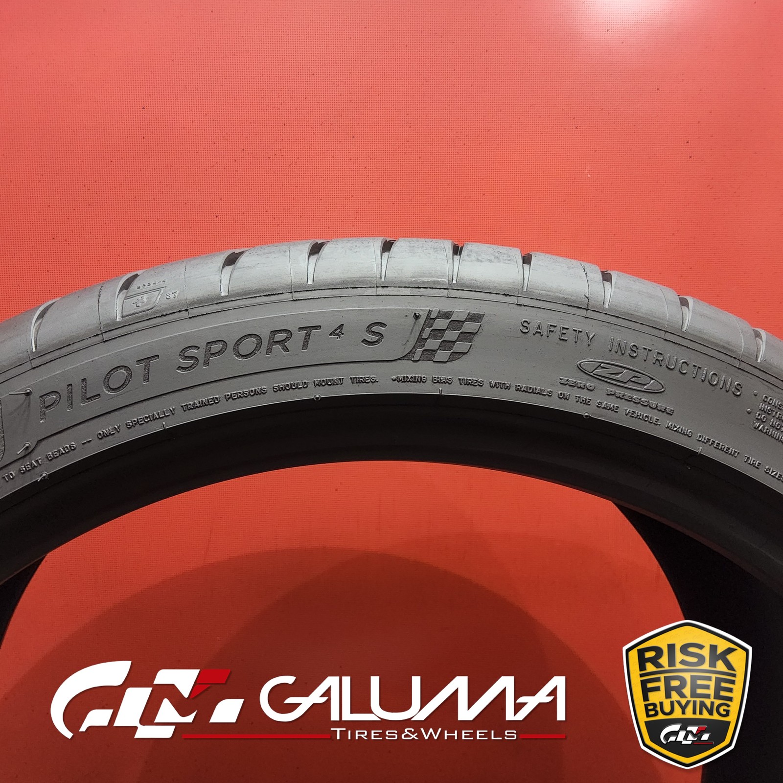 1 Tire LikeNEW Michelin Pilot Sport 4S (ZP) RunFlat 305/30ZR20 No Repairs #95892