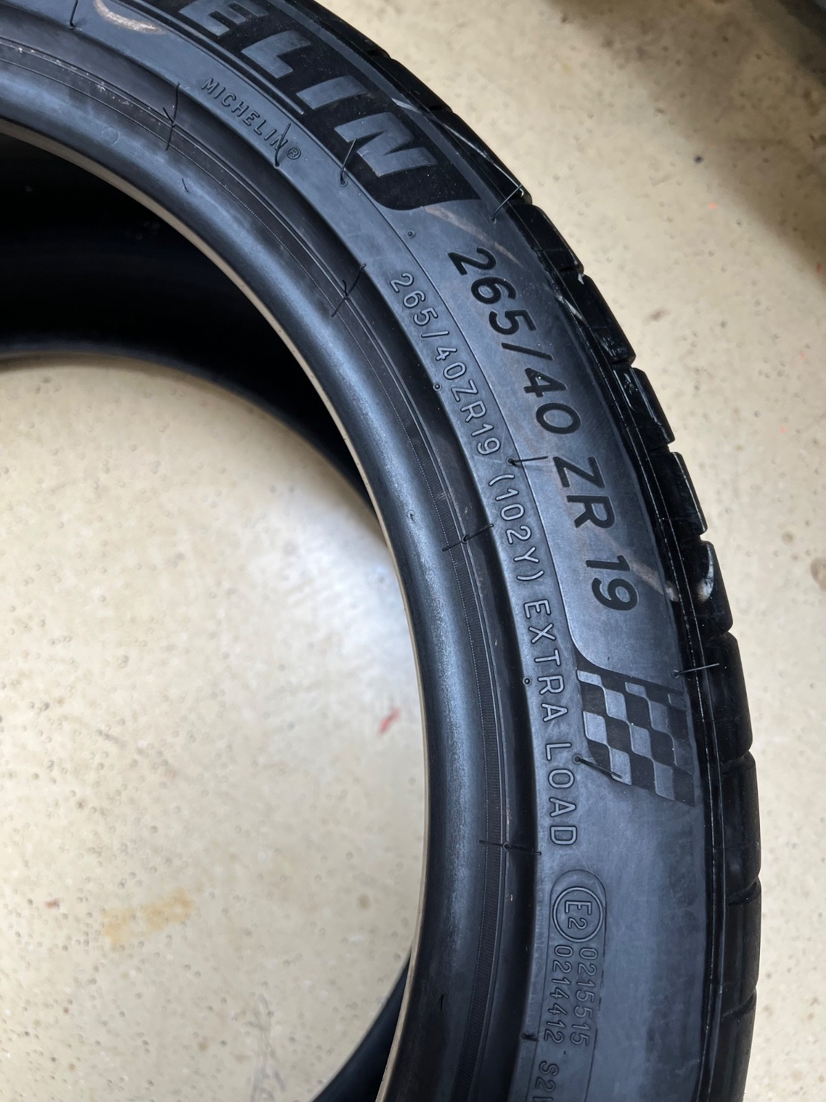 1 – NICE 265/40ZR19 XL (102Y) Michelin Pilot Sport 4 S (MO1) Mercedes – 4158