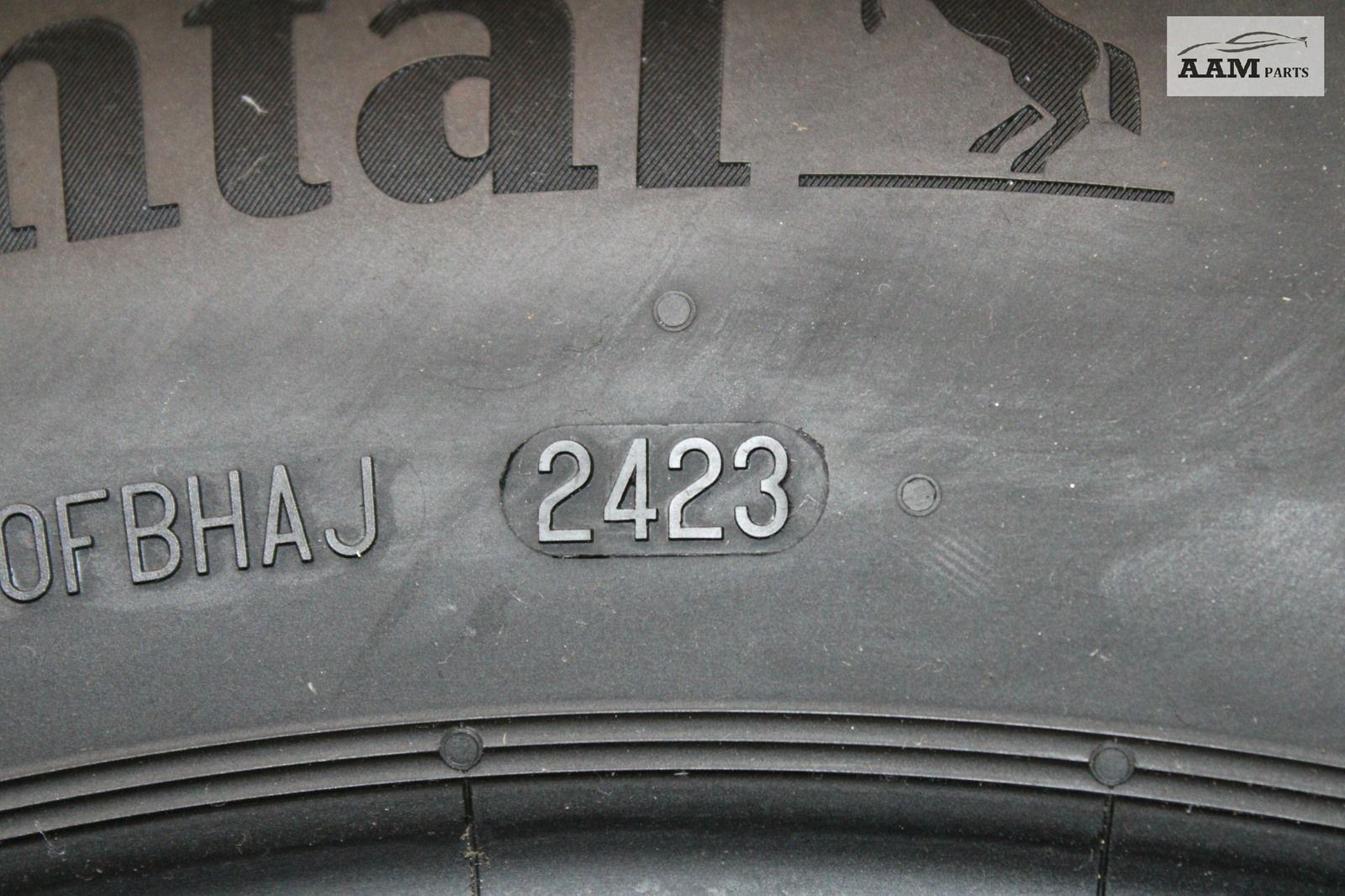 2021-2024 CHEVROLET TRAILBLAZER WHEEL TIRE 225/60 R17 99H M+S 8/32 NDS OEM