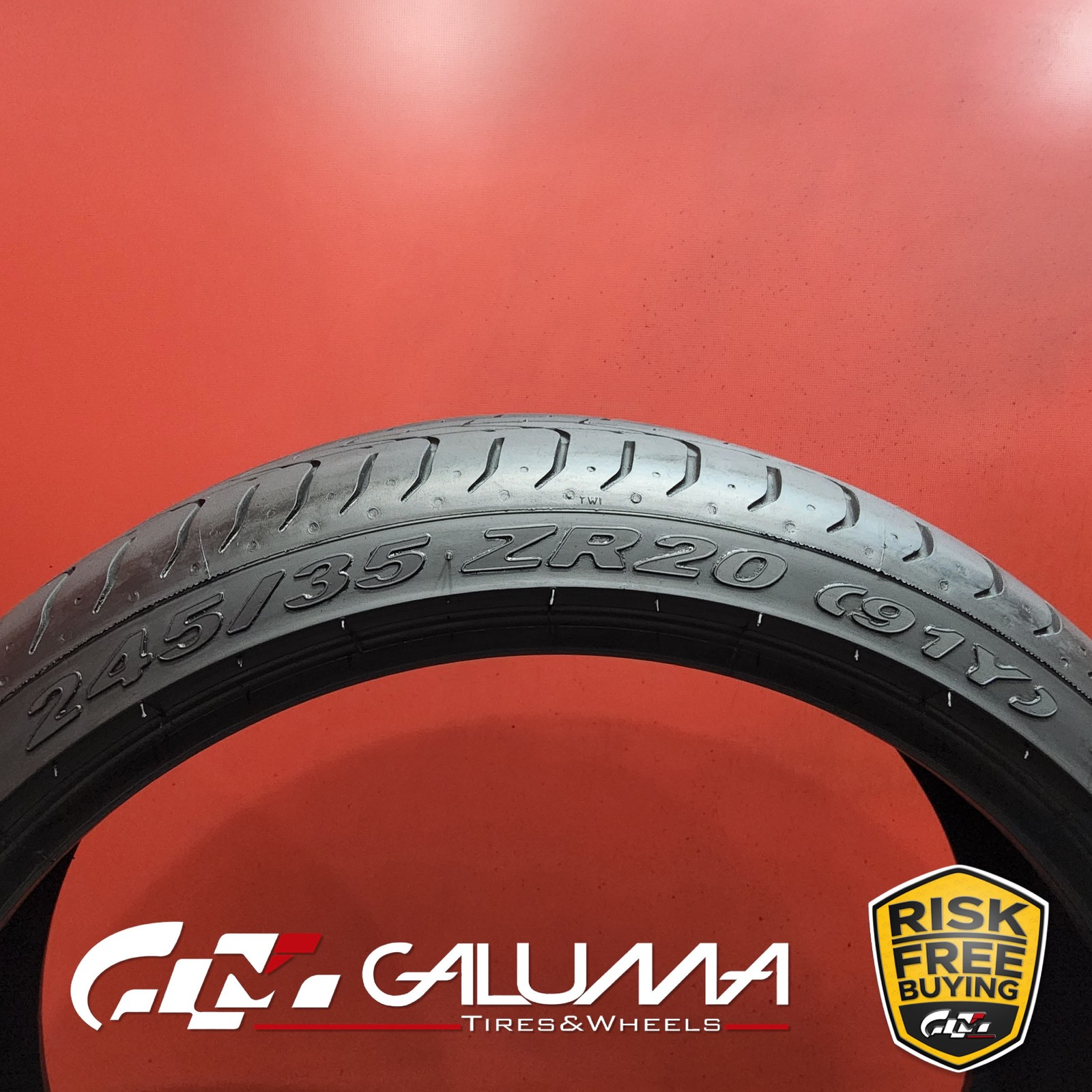 Set of 2 Tires Pirelli P Zero (N1) 245/35ZR20 245/35/20 91Y No Patch #93699