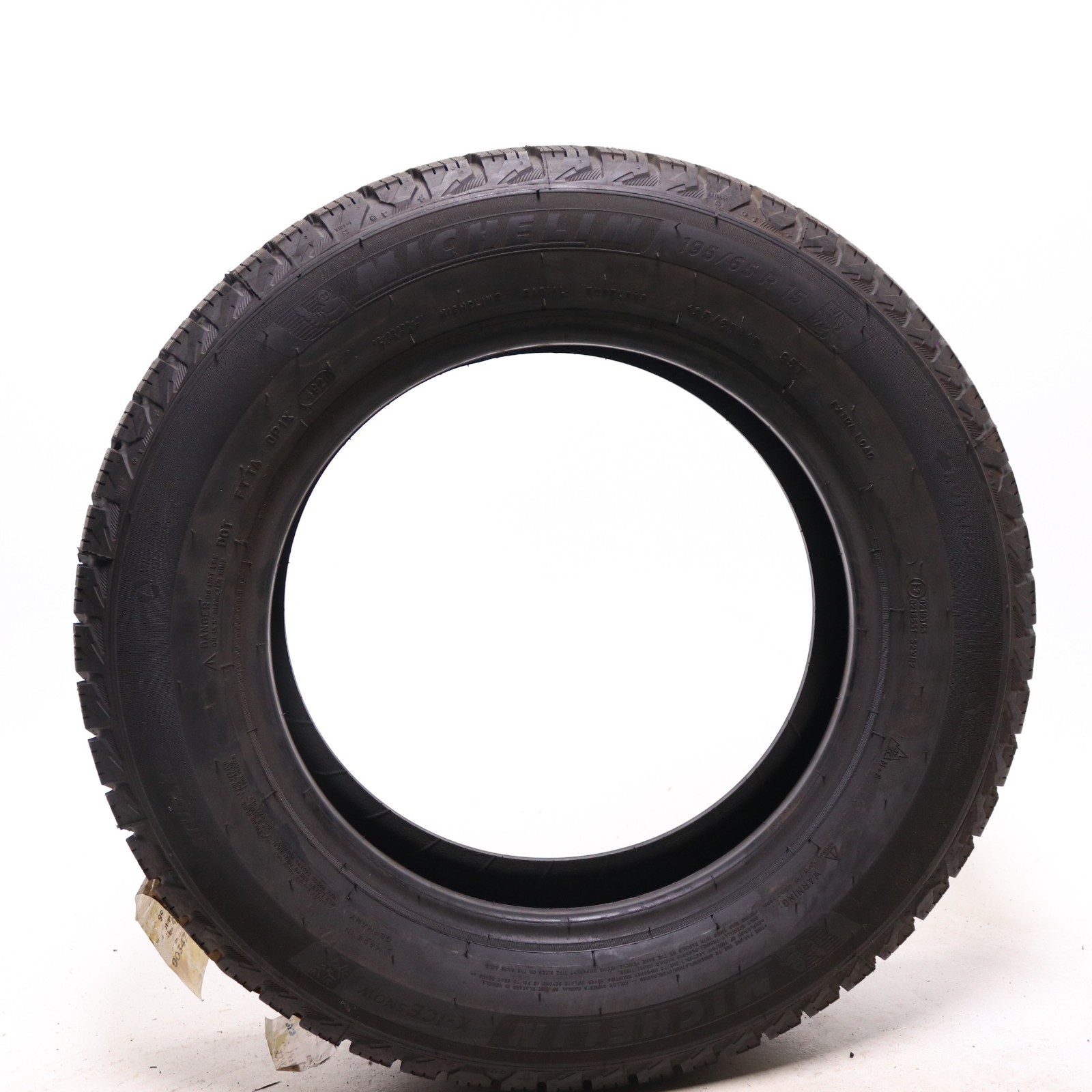 Set of 4 New 195/65R15 Michelin X-ICE Snow – 95T – 10/32