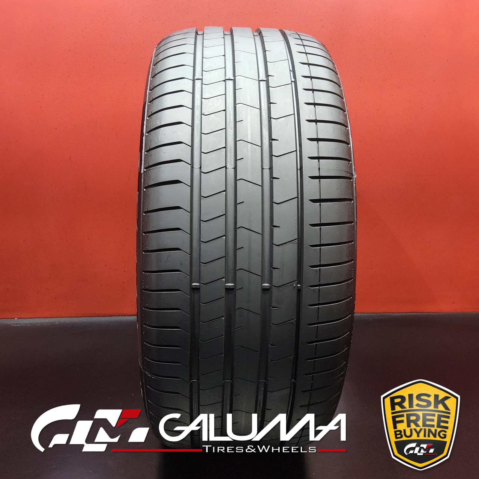 1 Tire LikeNEW Pirelli P-Zero (PZ4) RunFlat ★ XL 275/40R20 275/40/20 106W #95911