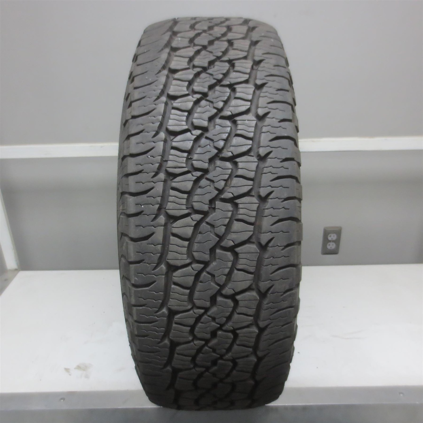 275/65R18 BFGoodrich Trail-Terrain T/A 116T Used Tire (13/32nd) (QTY 1)