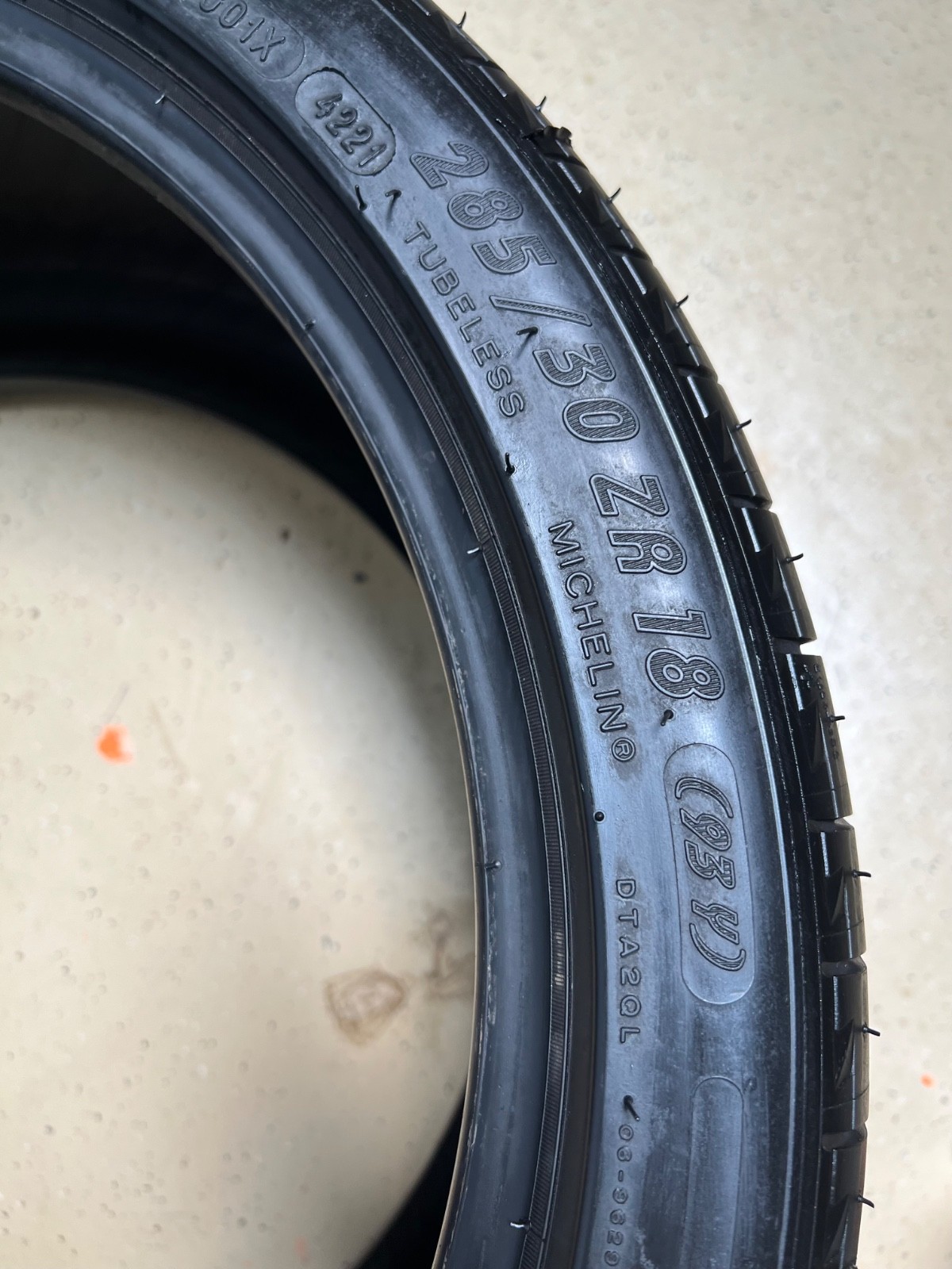1 – TAKEOFF 285/30ZR18 (93Y) Michelin Pilot Sport PS2 (N3) Porsche – 6149