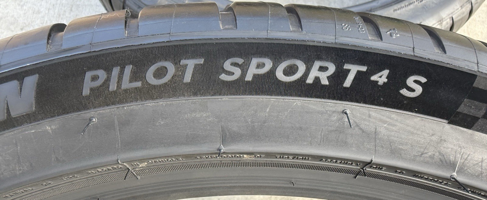 TWO BRAND NEW HL285/35ZR21 (108Y) Michelin Pilot Sport 4S MO1 Tires 285/35ZR21