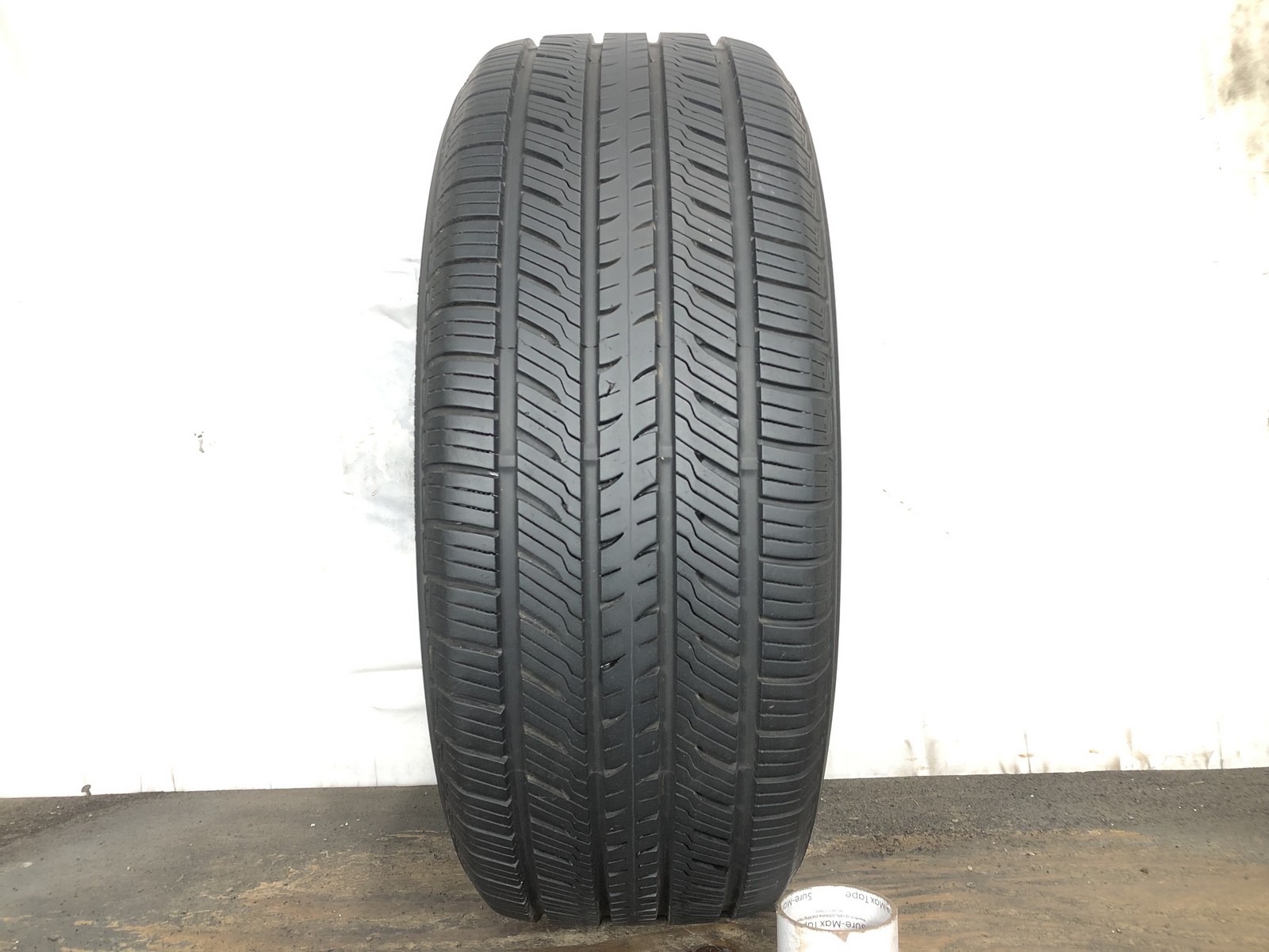 [1] Yokohama Avid Ascend LX P235/55R18 235 55 18 Tire 9.0/32