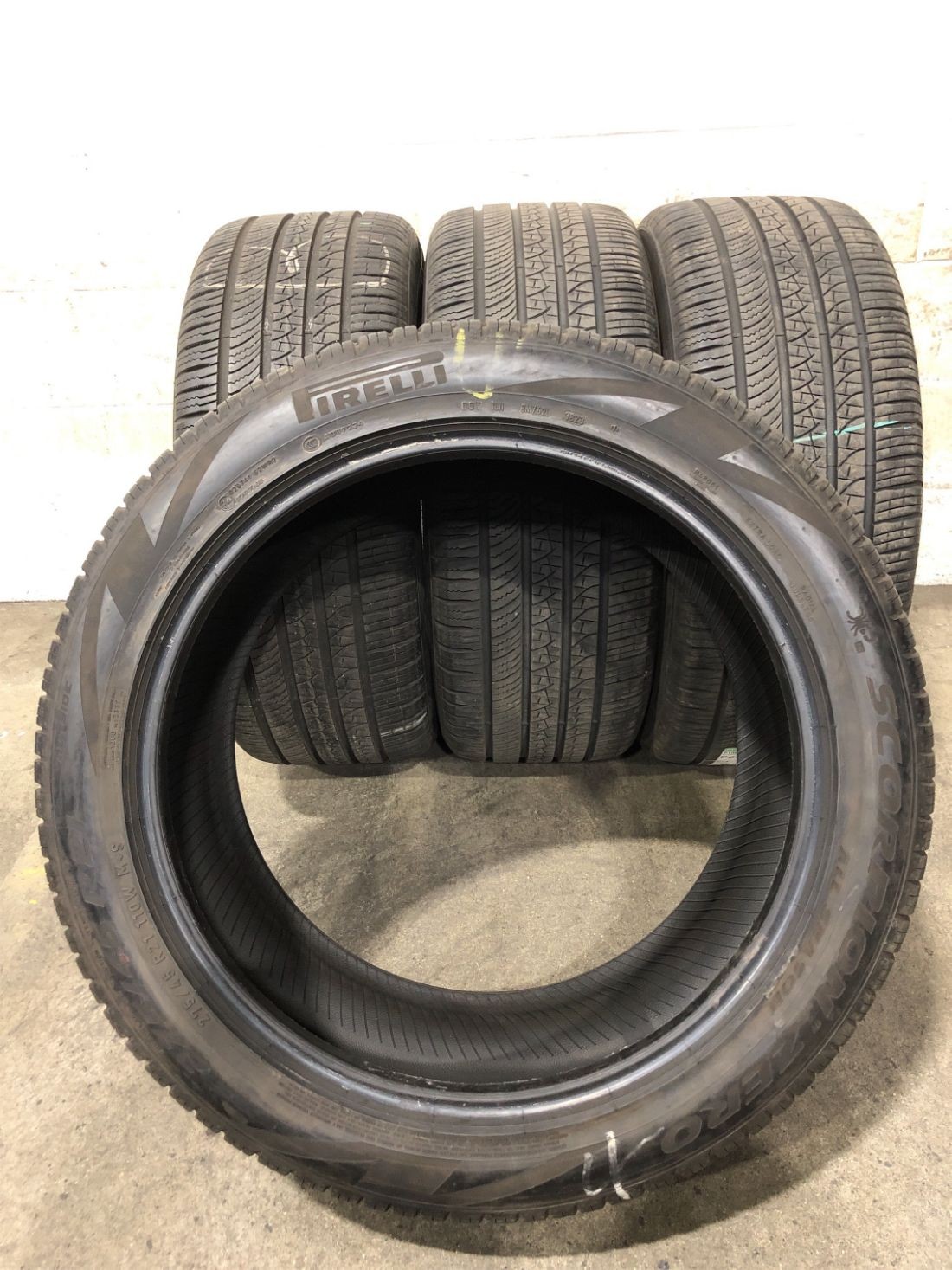 4x P275/45R21 Pirelli Scorpion Zero All Season 9/32 110 W Used Tires 2754521