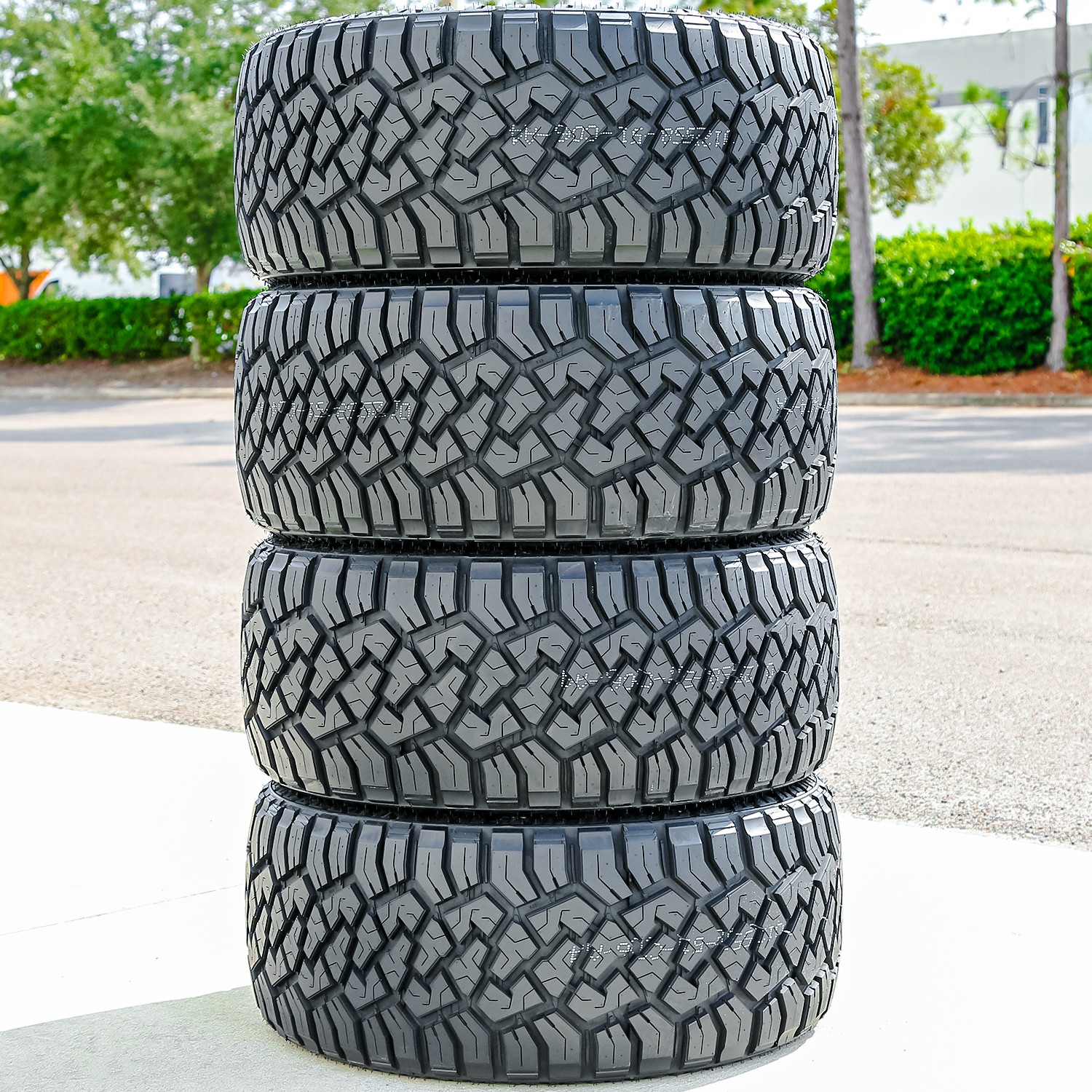 Tire Arisun Aresta R/T ZG07 LT 33X12.50R22 Load F 12 Ply RT Rugged Terrain