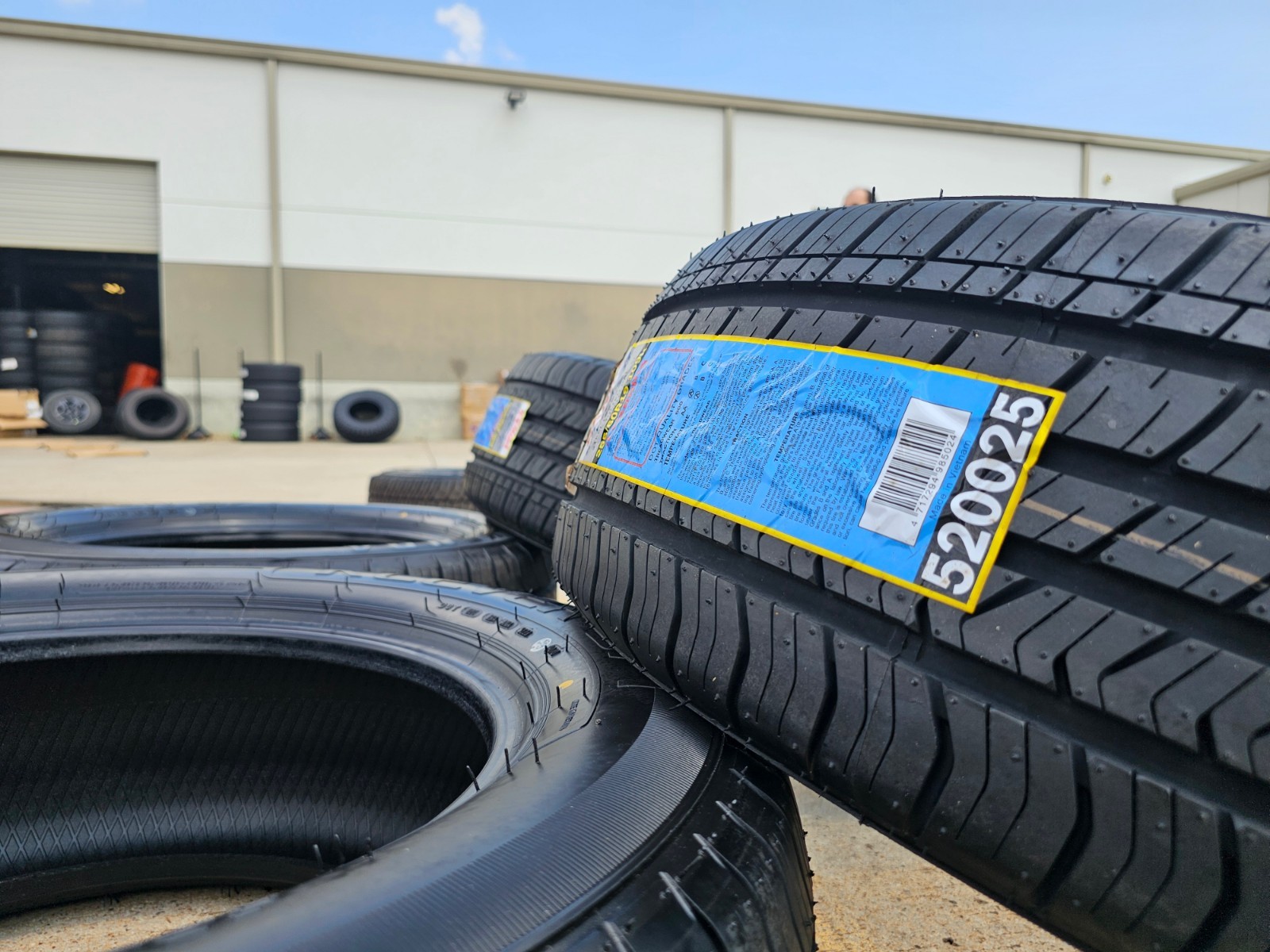 (4) 255/60/19 Kenda Klever S/T tires 109H BRAND NEW!
