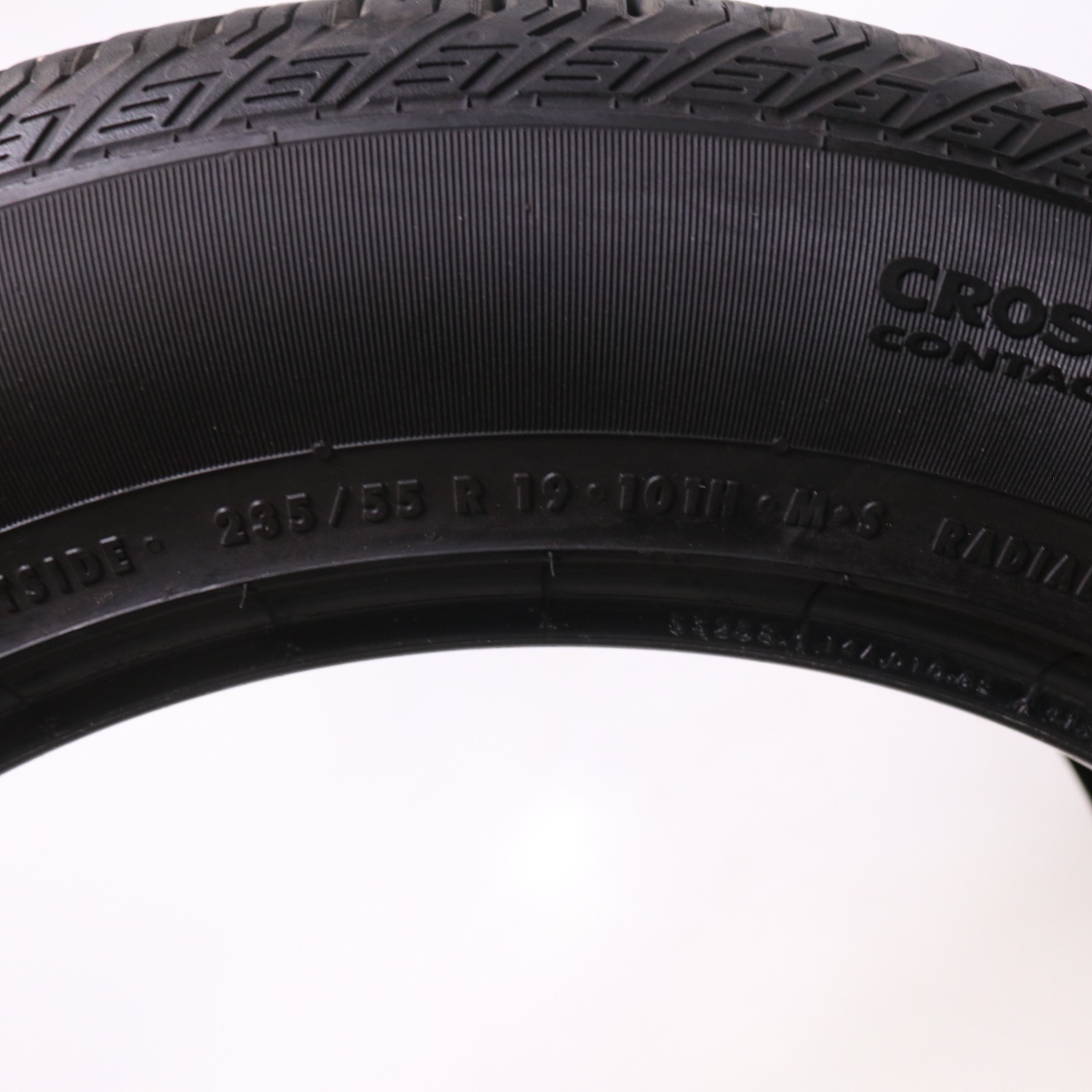 Set of 4 Used 235/55R19 Continental CrossContact LX Sport AO – 101H – 8.5-9/32