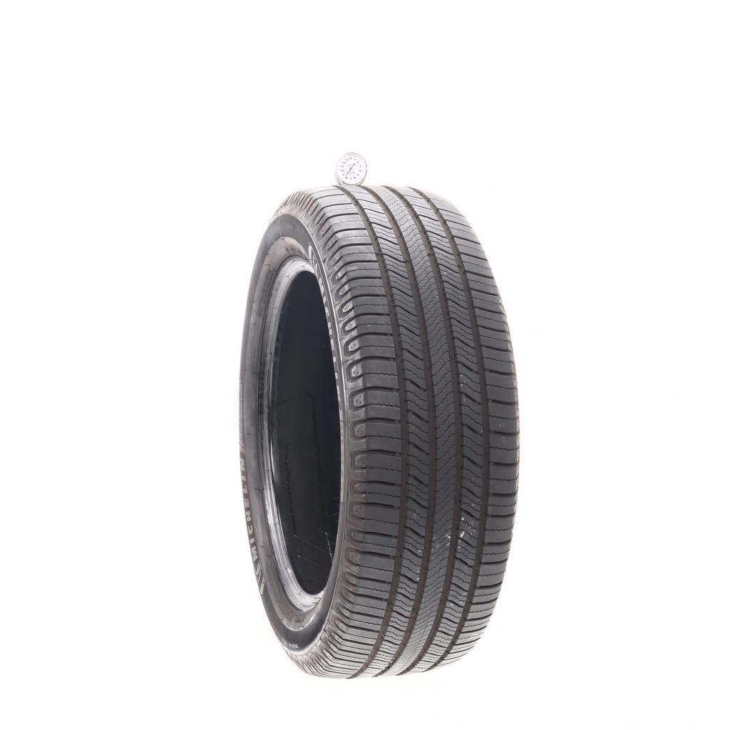 Set of (4) Used 235/55R19 Michelin Defender 2 105H – 8.5-9.5/32