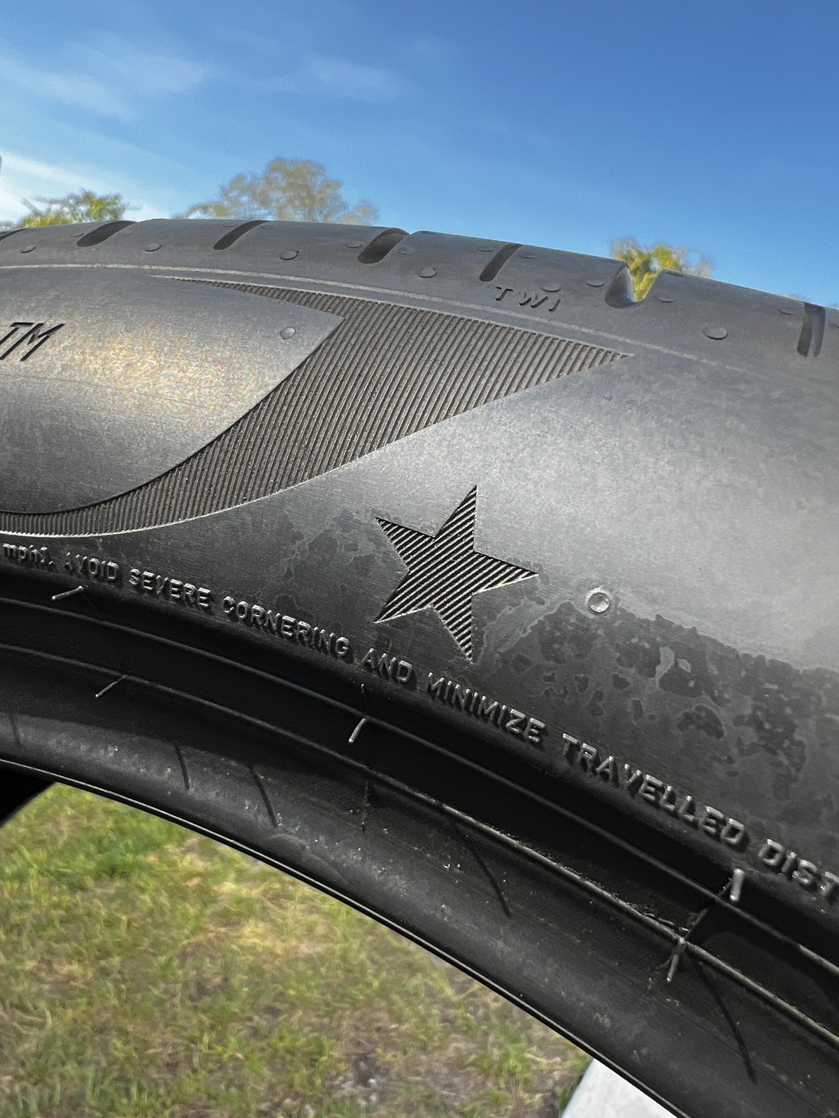 1 Tire Pirelli P Zero PZ4 Run Flat ★ BMW 315/35R22 111Y DOT.0423 7.25/32