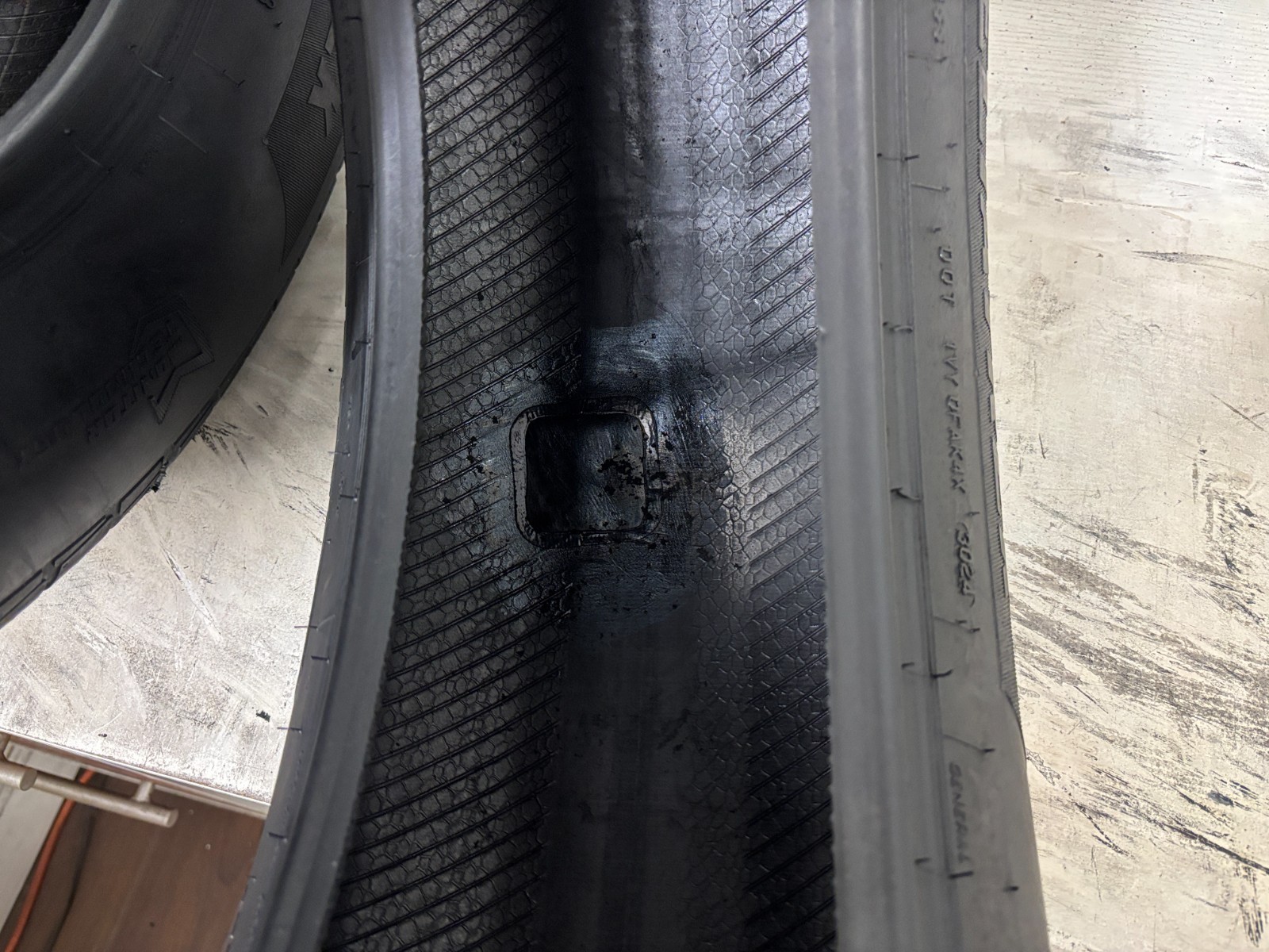 NO SHIPPING ONLY LOCAL PICK UP Set 4 Tires 225 65 17 General Reliatrek