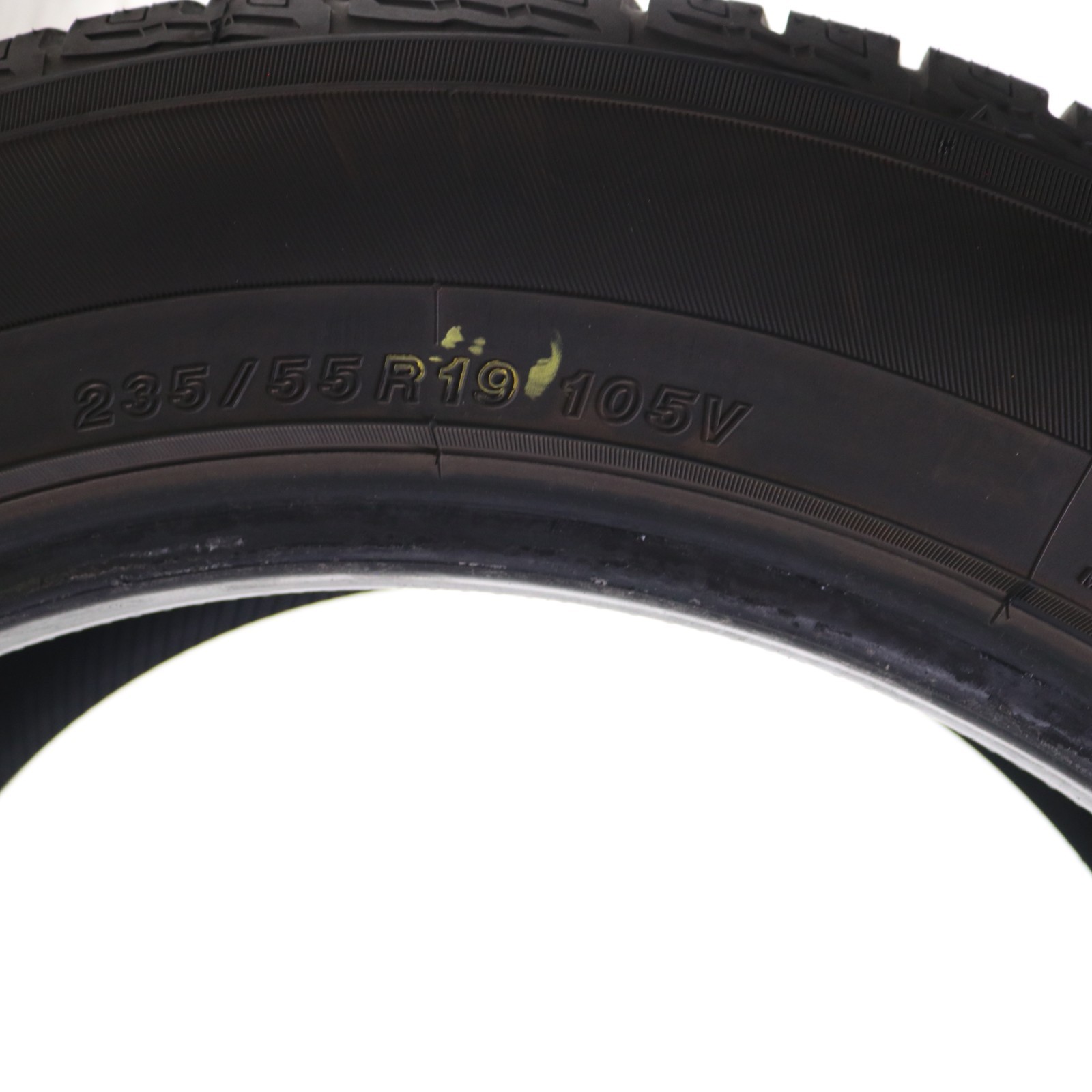 Set of 2 Used 235/55R19 Yokohama YK-CTX – 105V – 6.5-7/32 No Repairs
